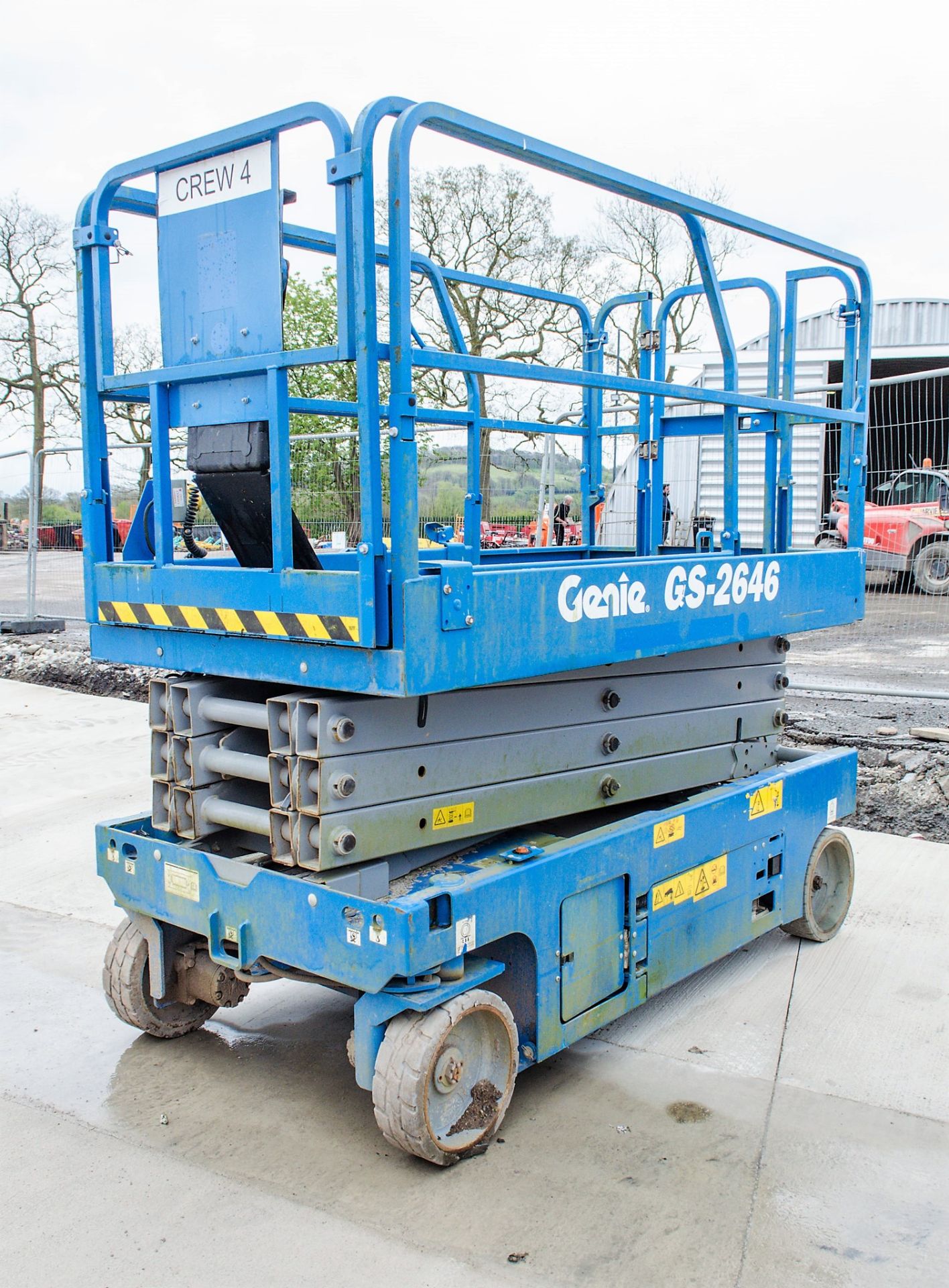 Genie GS2646 battery electric scissor lift access platform Year: 2018 S/N: 11979 A778613 - Image 3 of 9