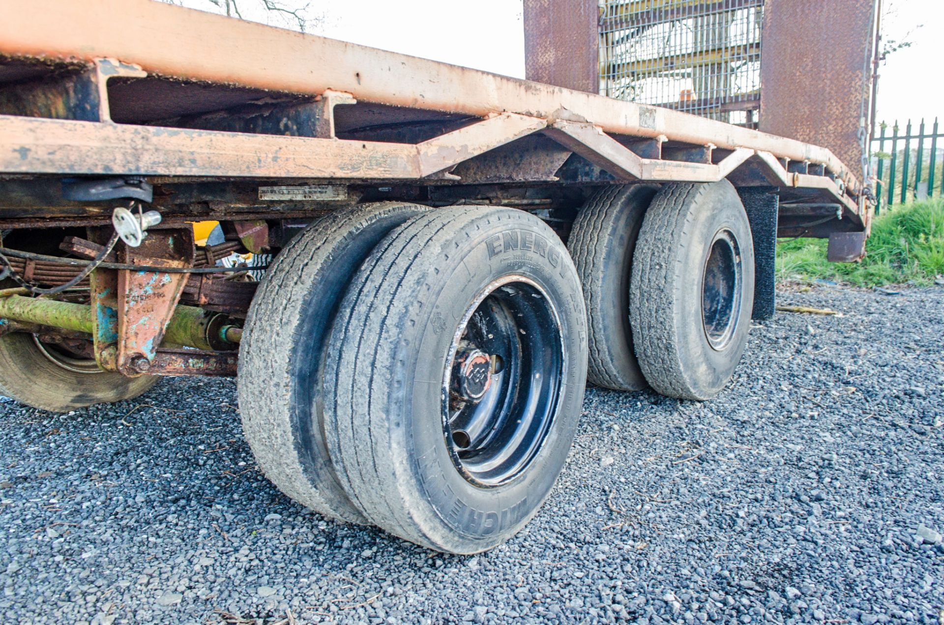 21ft x 8ft low loader trailer c/w hydraulic ramps TC - Image 7 of 8