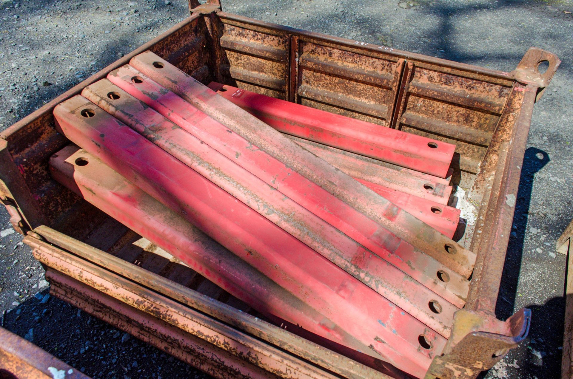 Stillage of trench box supports - Image 2 of 2