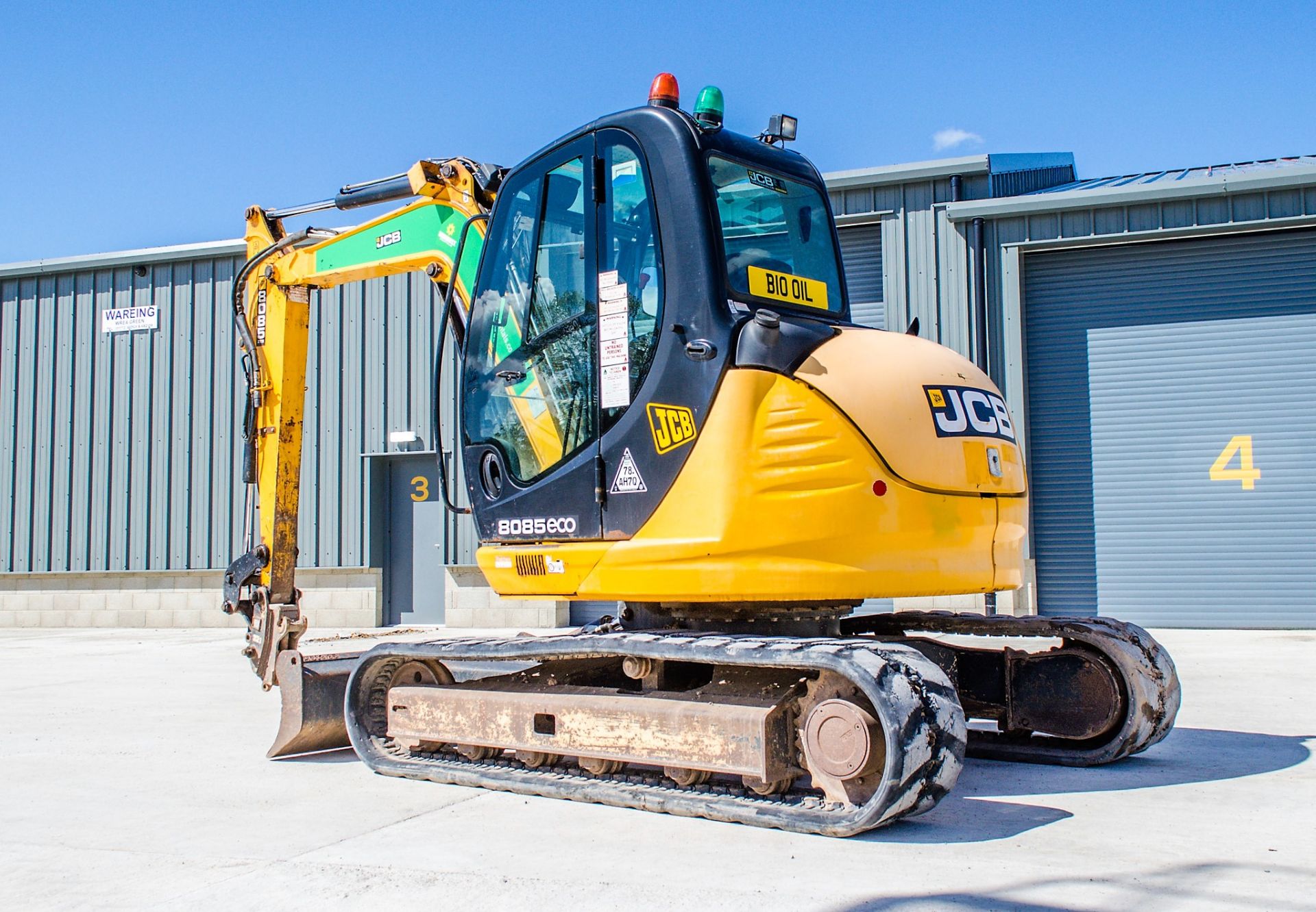 JCB 8085 Eco 8 tonne rubber tracked excavator Year: 2013 S/N: 1073098 Recorded Hours: 3492 blade, - Image 3 of 19