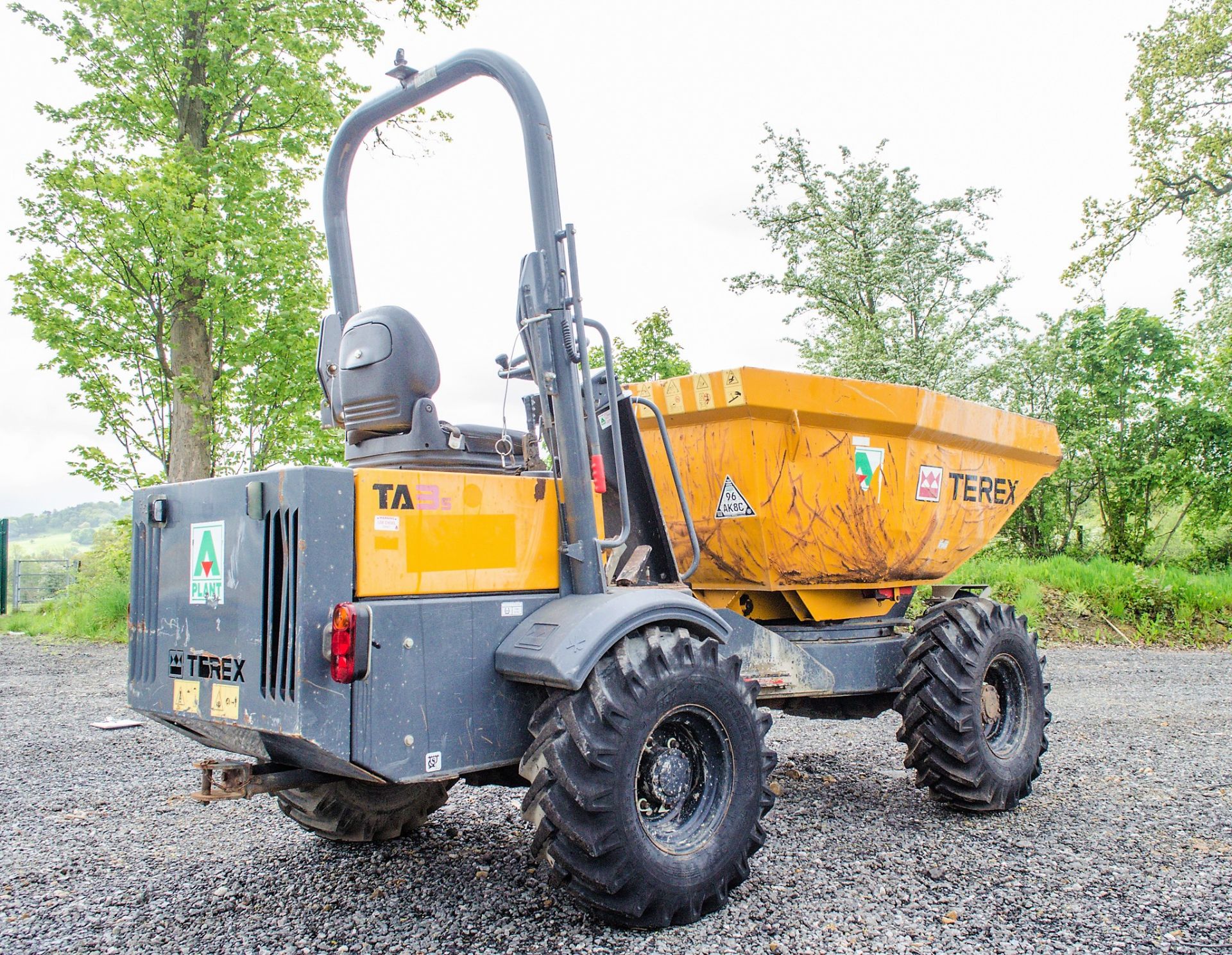 Terex TA3s 3 tonne swivel skip dumper Year: 2014 S/N: Recorded Hours: 1199 A644686 - Image 3 of 19