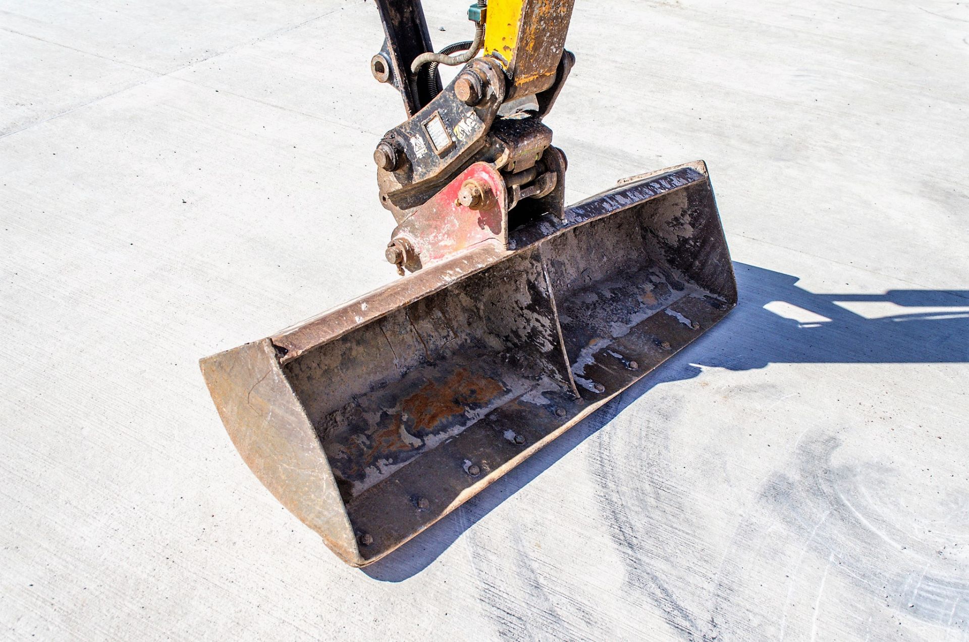 JCB 8065 RTS 6.5 tonne rubber tracked excavator Year: 2013 S/N: 1538590 Recorded Hours: 2556 - Image 14 of 20