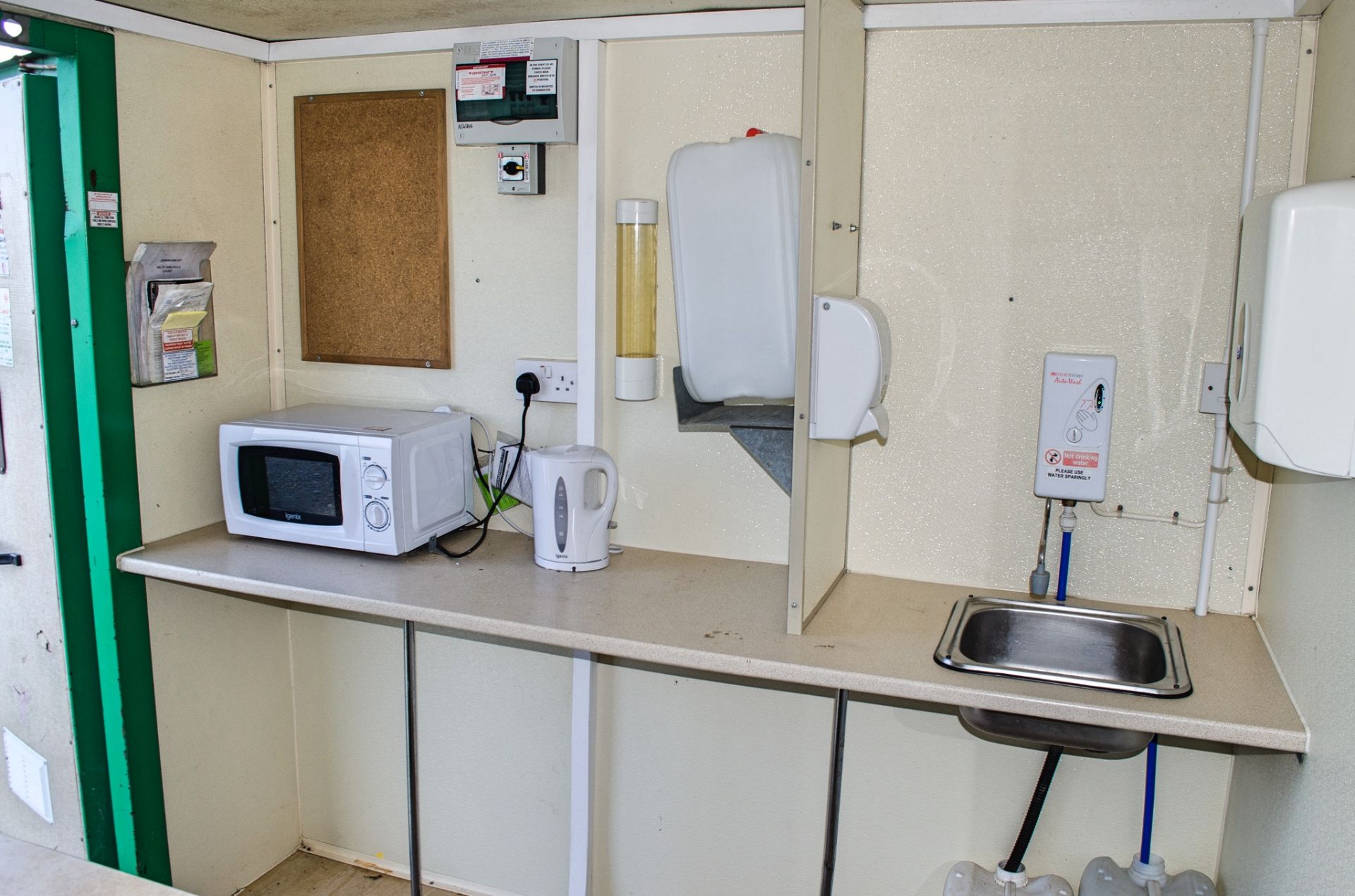 Groundhog 12 ft x 8 ft mobile welfare unit Comprising of: canteen area, toilet & generator room - Image 8 of 12