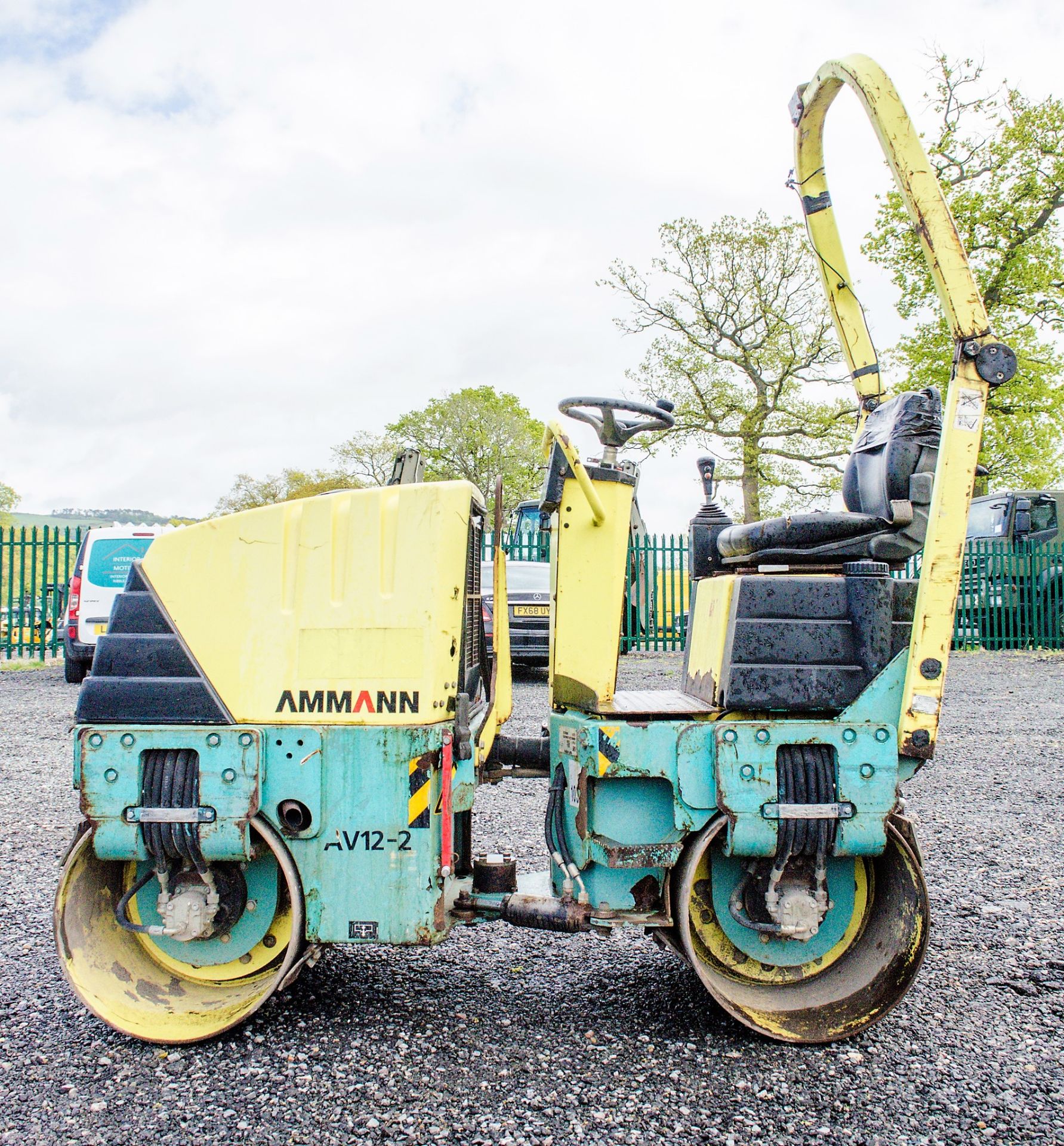 Ammann AV12-2 double drum ride on roller Year: 2006 S/N: 10148 Recorded Hours: Not displayed ( - Image 7 of 16