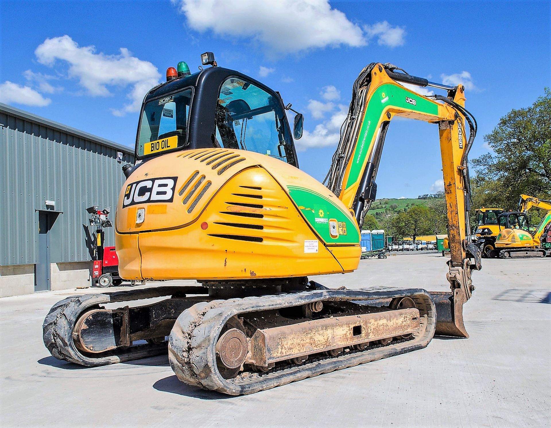 JCB 8085 Eco 8 tonne rubber tracked excavator Year: 2013 S/N: 1073098 Recorded Hours: 3492 blade, - Image 4 of 19