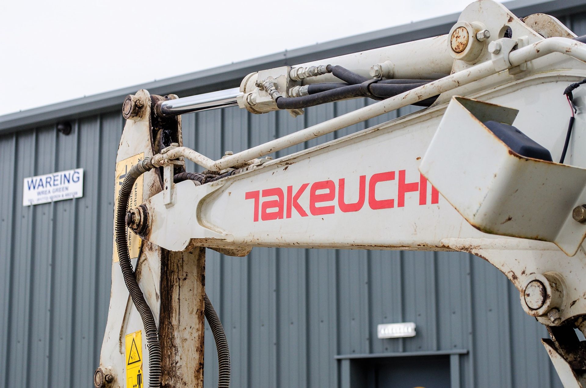 Takeuchi TB228 2.8 tonne rubber tracked mini excavator Year: 2015 S/N: 122804168 Recorded Hours: - Image 15 of 21