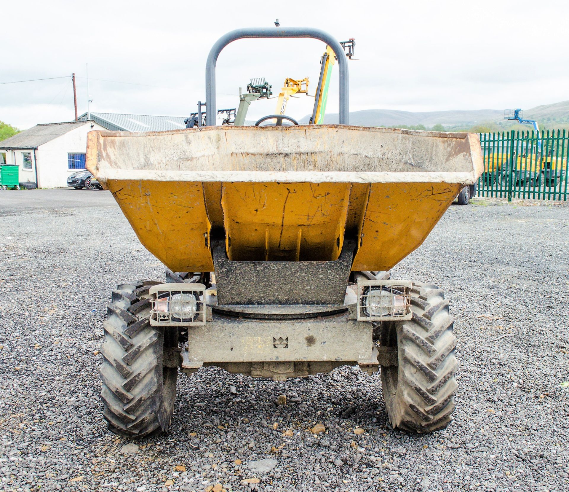 Terex TA3s 3 tonne swivel skip dumper Year: 2014 S/N: Recorded Hours: 1199 A644686 - Image 5 of 19