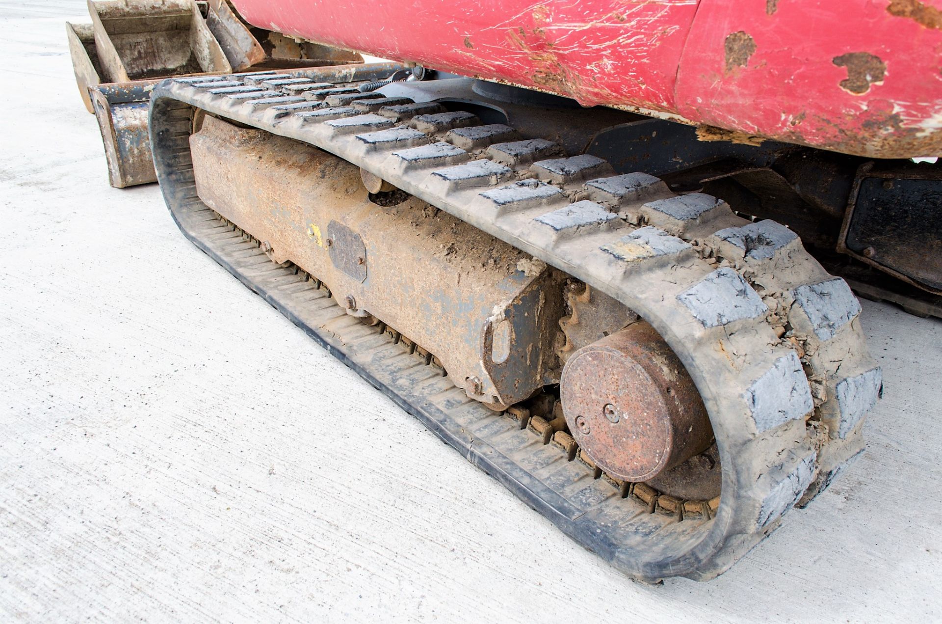 Takeuchi TB228 2.8 tonne rubber tracked mini excavator Year: 2015 S/N: 122804283 Recorded Hours: Not - Image 18 of 22