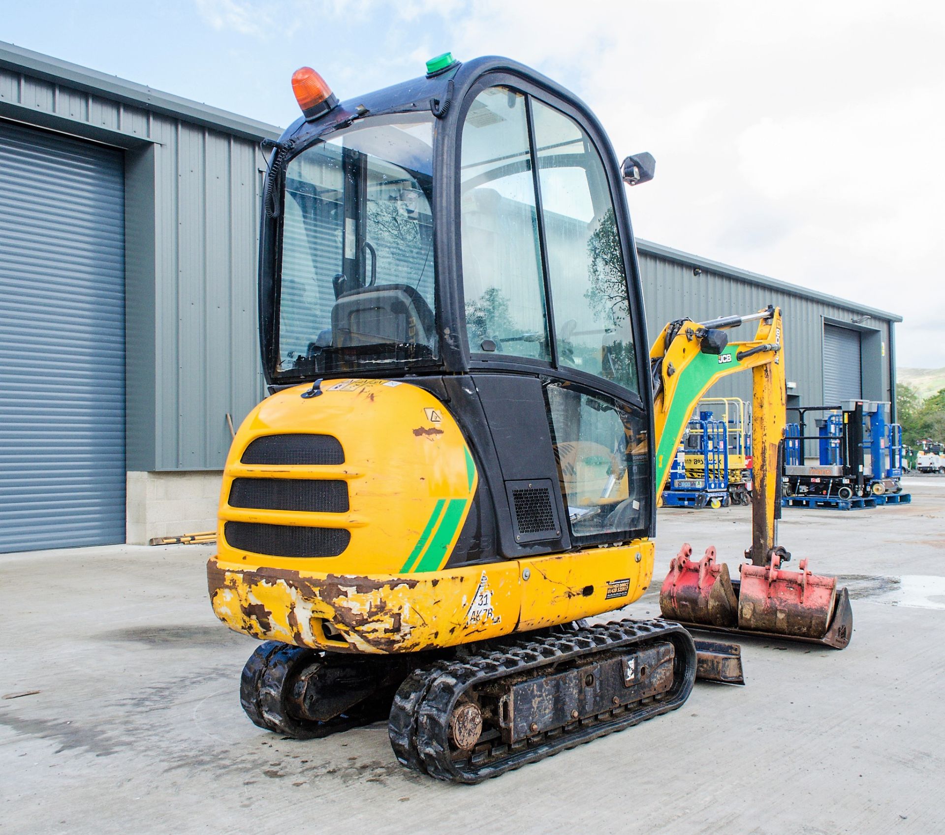 JCB 8016 CTS 1.6 tonne rubber tracked mini excavator Year: 2014 S/N: 2071643 Recorded Hours:1575 - Image 3 of 17