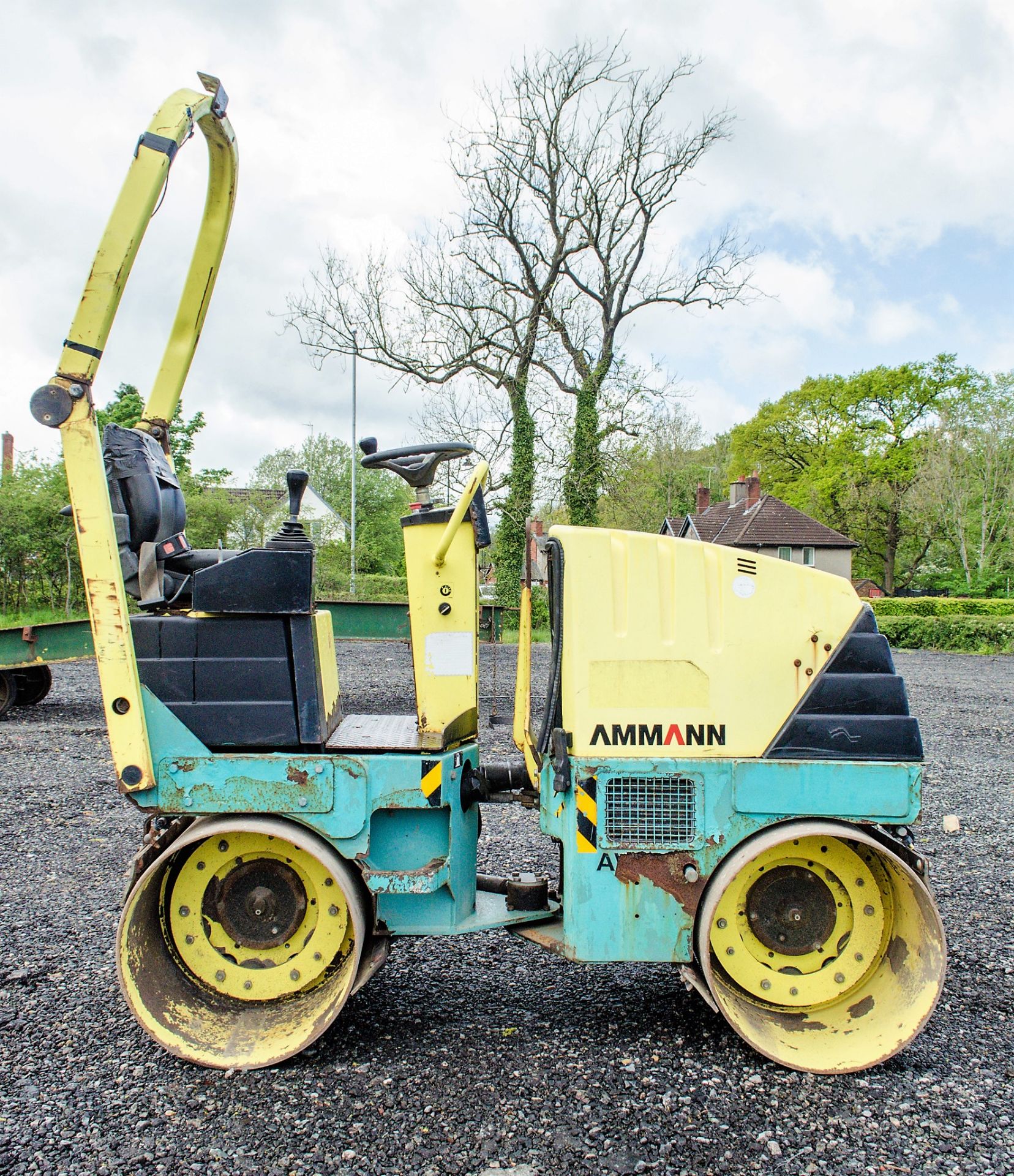 Ammann AV12-2 double drum ride on roller Year: 2006 S/N: 10148 Recorded Hours: Not displayed ( - Image 8 of 16