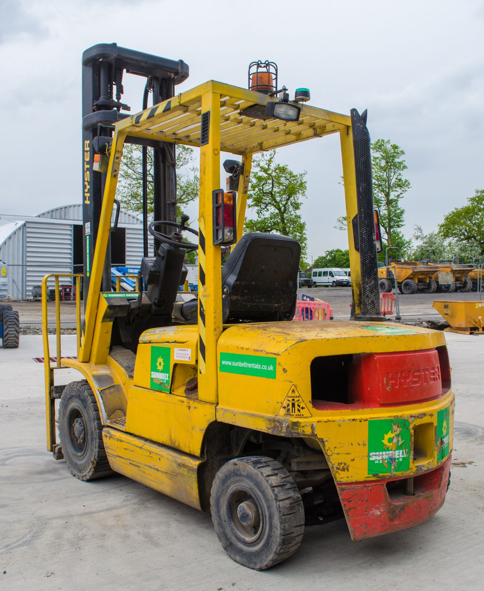 Hyster H2.50XM 2.5 tonne diesel fork lift truck Year: 1999 S/N: 13305W Recorded Hours: 13764 ** Fork - Image 4 of 13