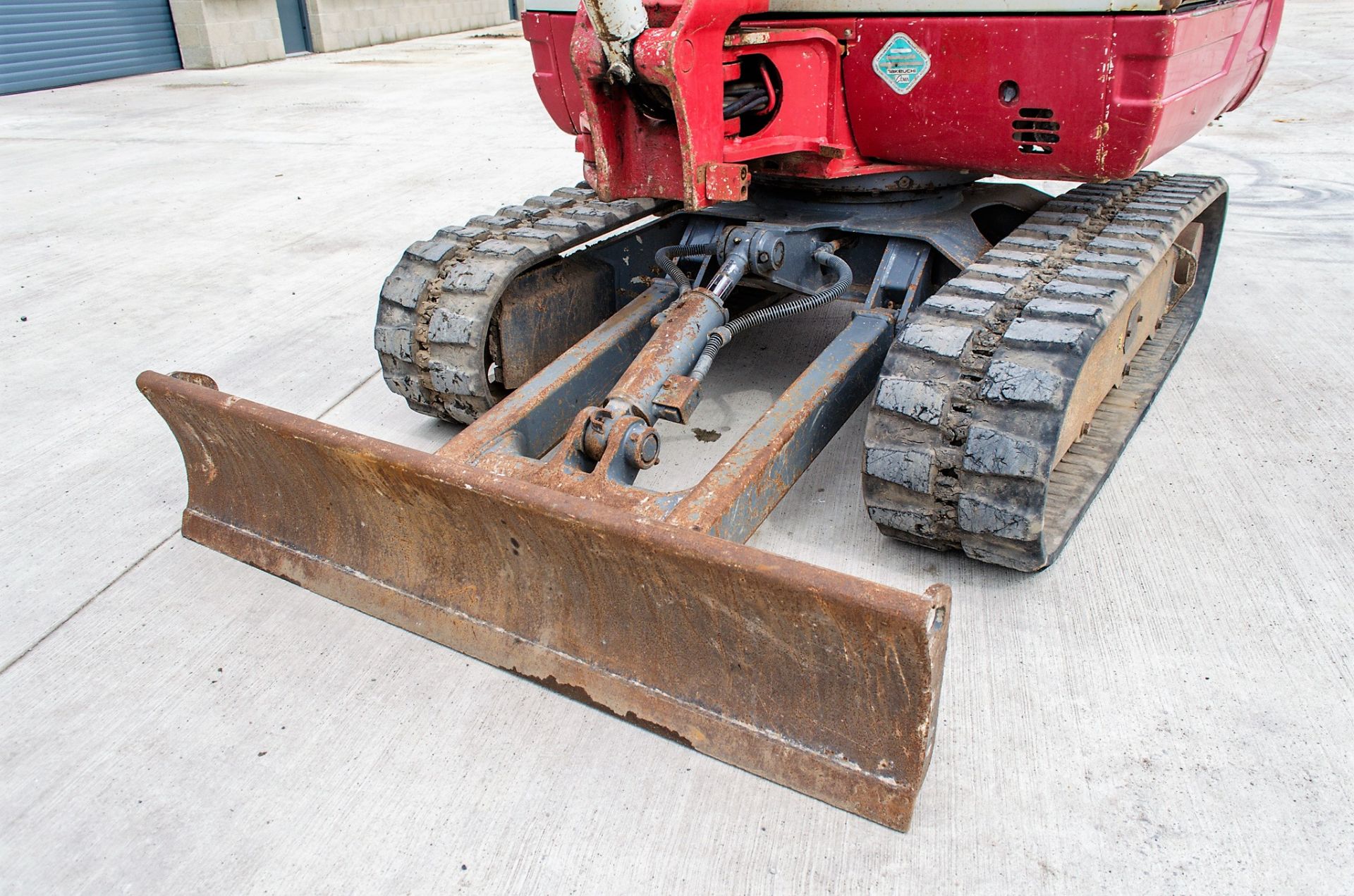 Takeuchi TB228 2.8 tonne rubber tracked mini excavator Year: 2015 S/N: 122804283 Recorded Hours: Not - Image 12 of 22