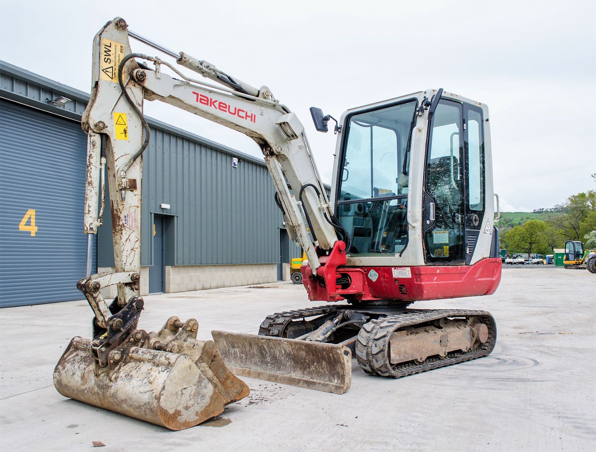 Takeuchi TB228 2.8 tonne rubber tracked mini excavator Year: 2015 S/N: 122804168 Recorded Hours: