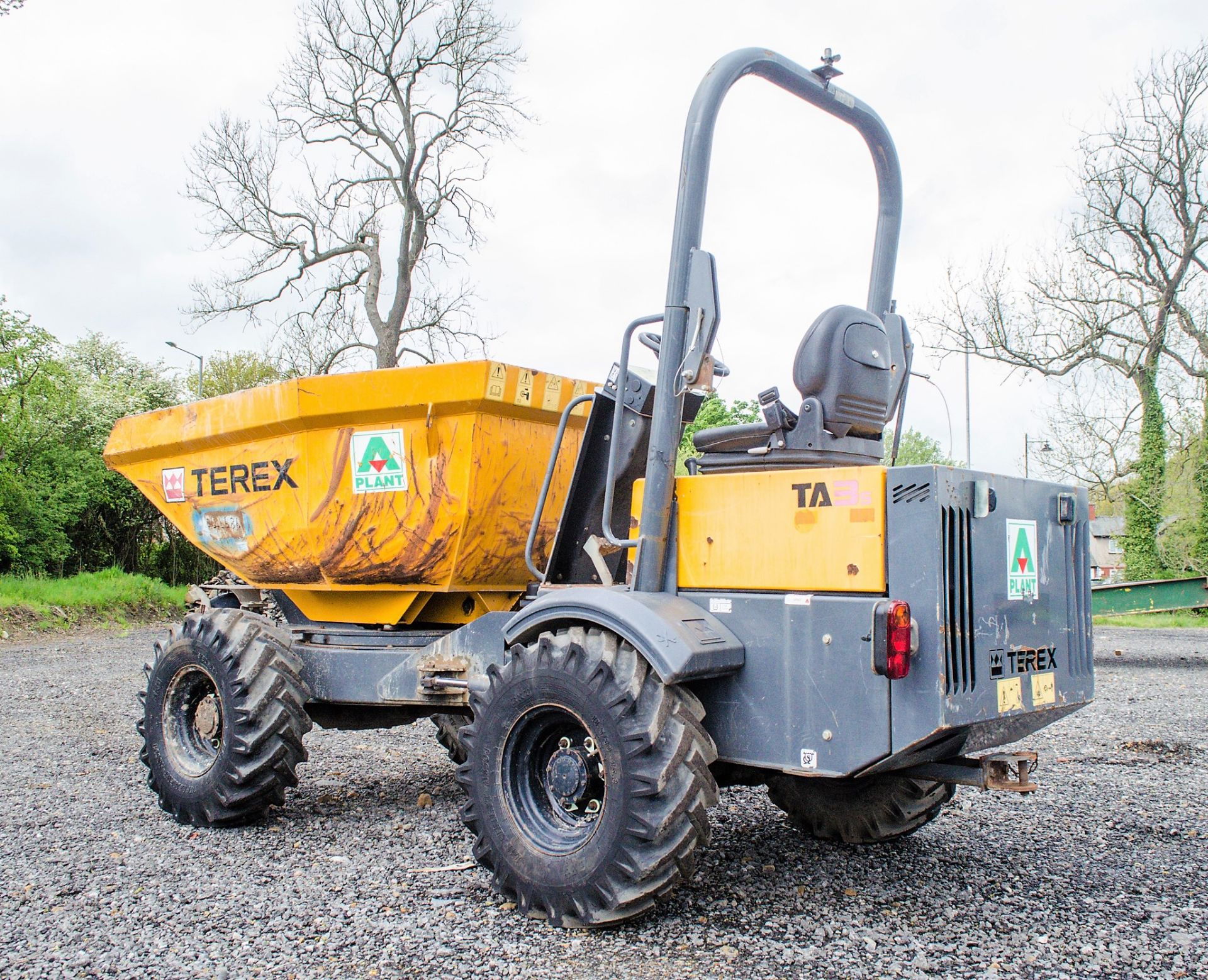 Terex TA3s 3 tonne swivel skip dumper Year: 2014 S/N: Recorded Hours: 1199 A644686 - Image 4 of 19