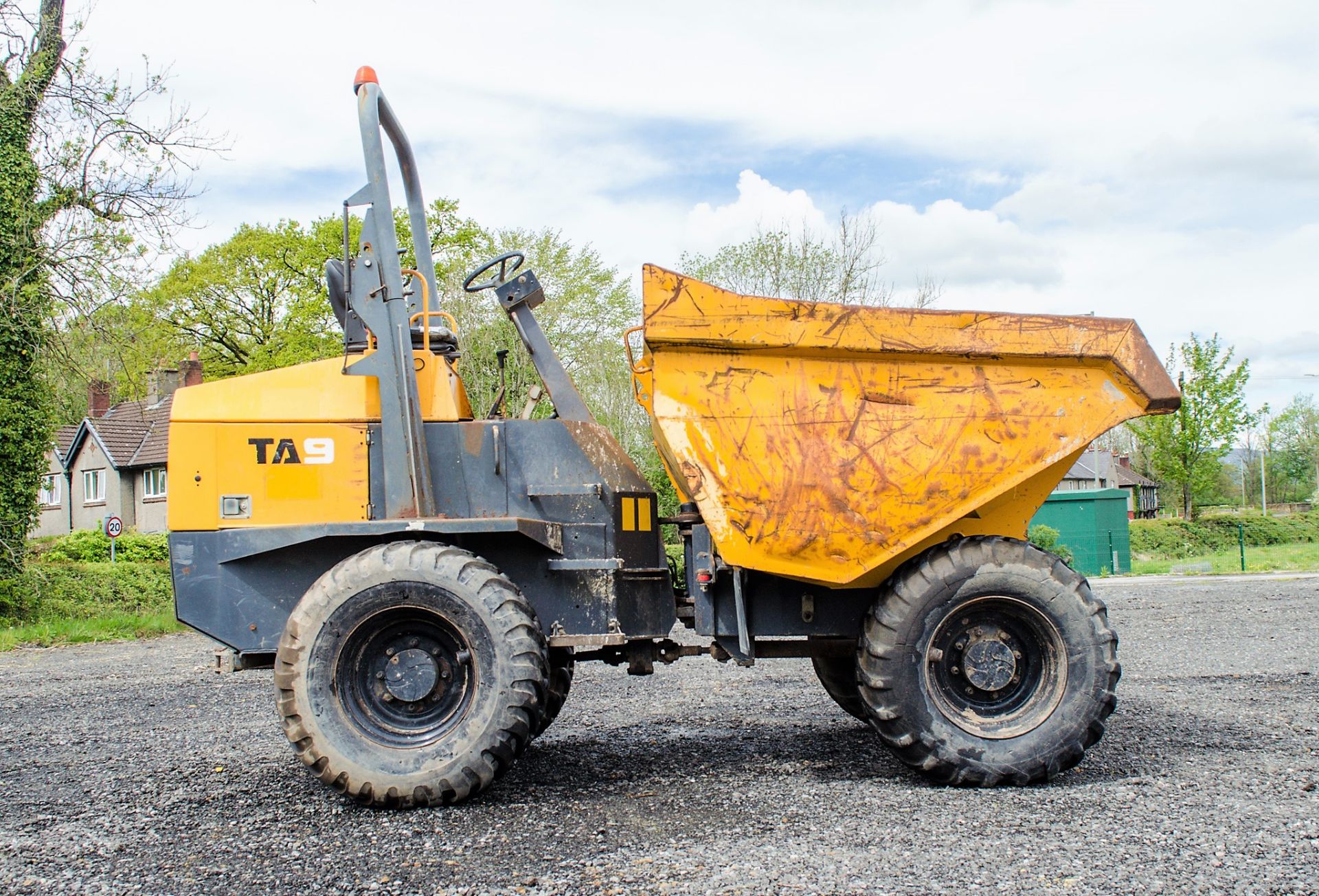 Terex TA9 9 tonne straight skip dumper Year: 2011 S/N: E36MV2560 Recorded Hours: 2103 D1444 - Image 11 of 23