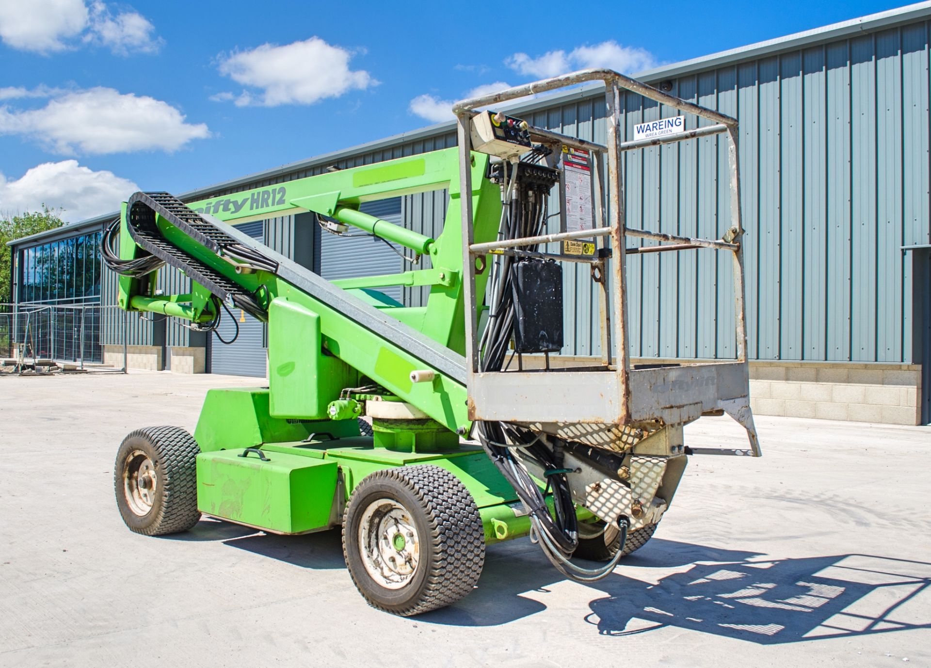 Nifty HR12 battery electric/diesel articulated boom lift access platform Year: 2007 S/N: 16530 SHC - Image 2 of 16