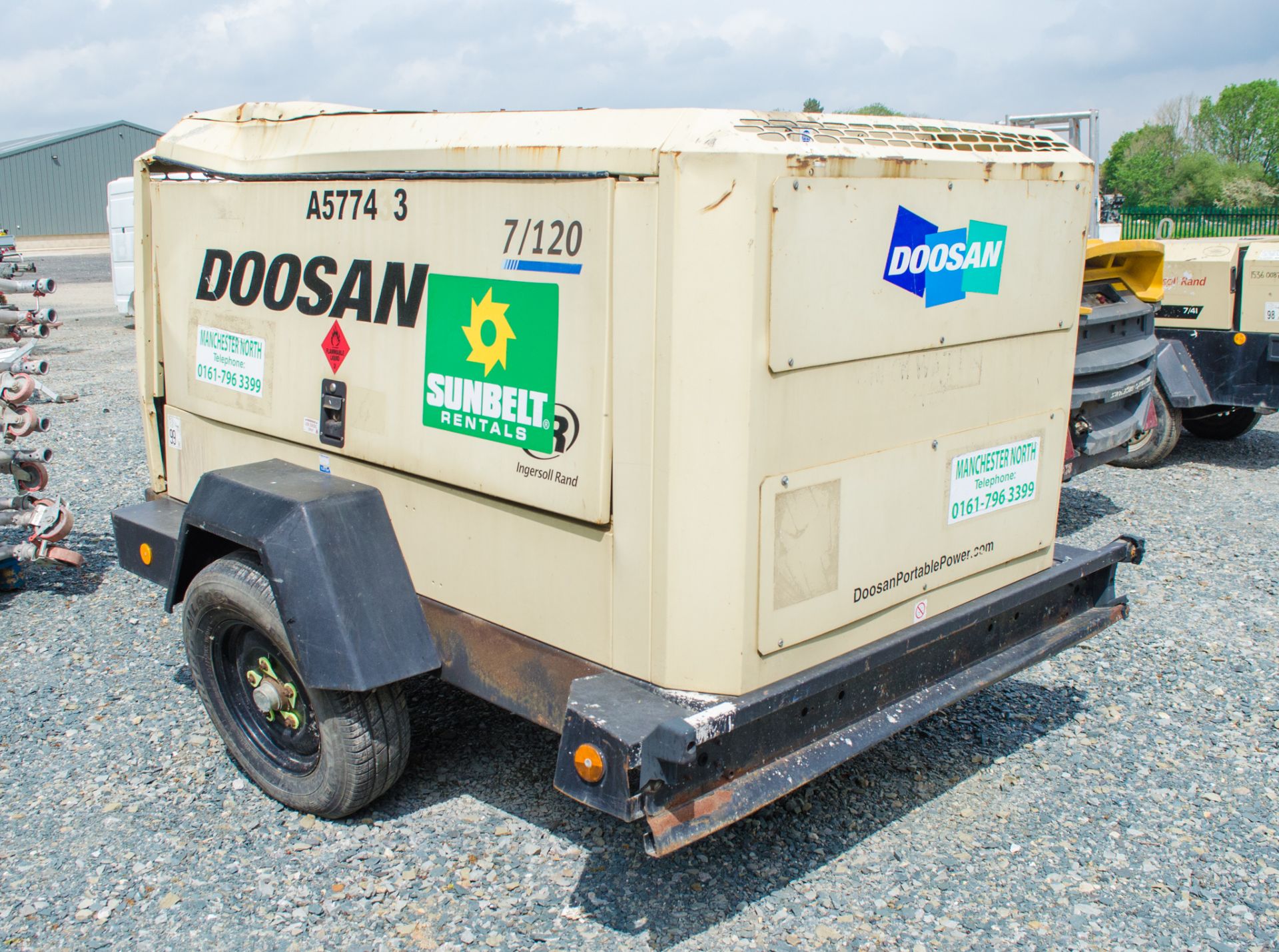 Doosan 7/120 fast tow diesel driven air compressor Year: 2012 S/N: 659291 Recorded Hours: 1654 - Image 2 of 5