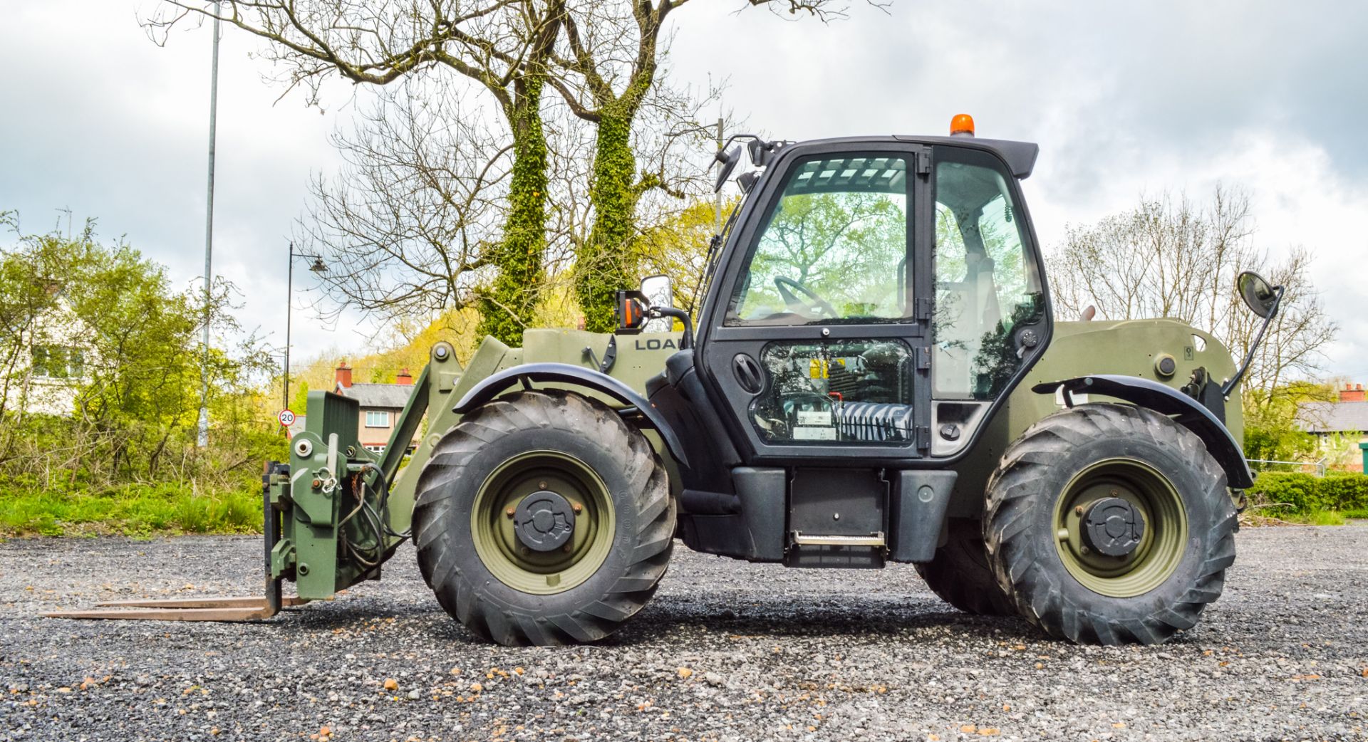 JCB 541-70 7 metre EX-MOD telescopic handler Year: 2007 S/N: 119942 Recorded Hours: 355 - Image 5 of 19