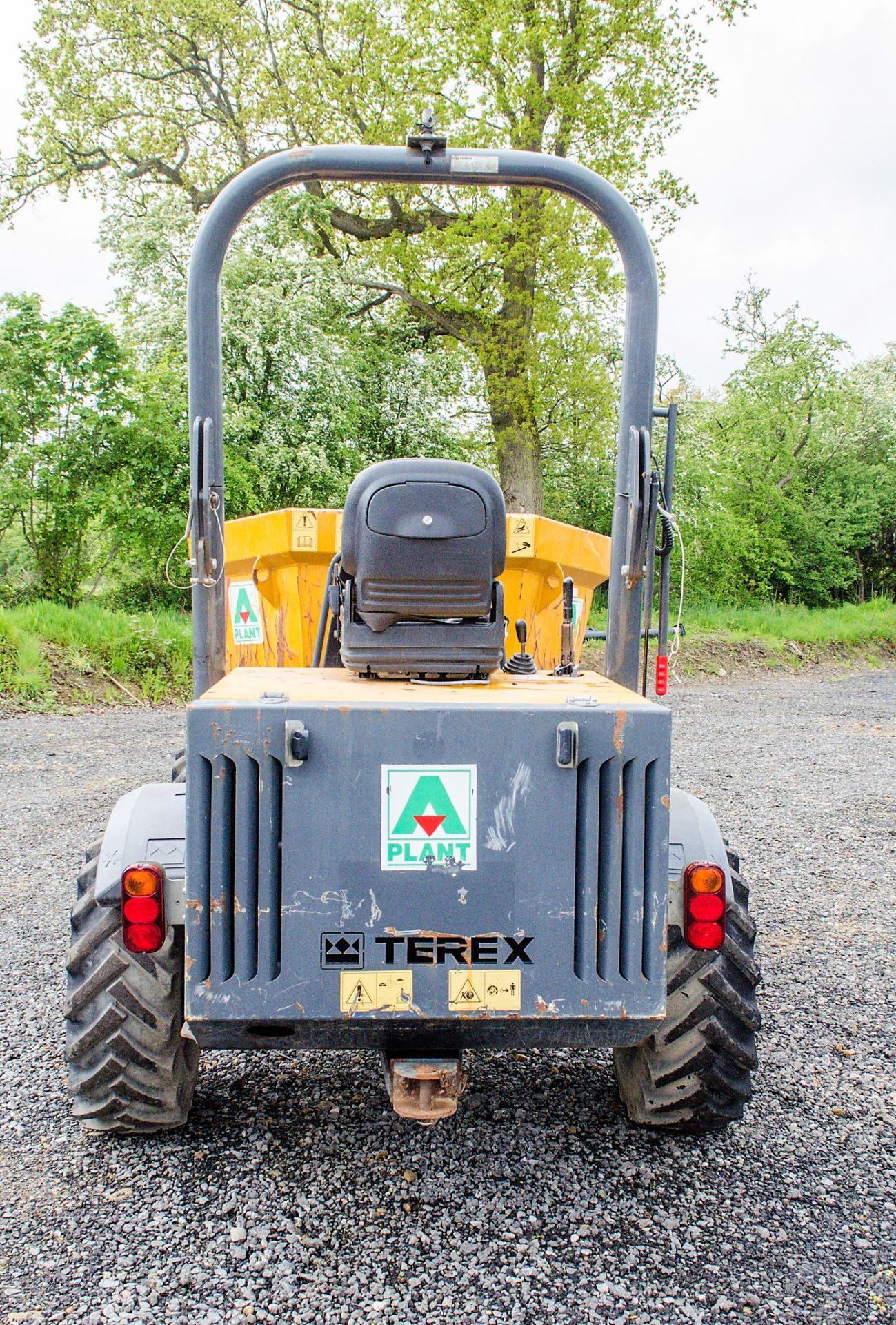 Terex TA3s 3 tonne swivel skip dumper Year: 2014 S/N: Recorded Hours: 1199 A644686 - Image 6 of 19