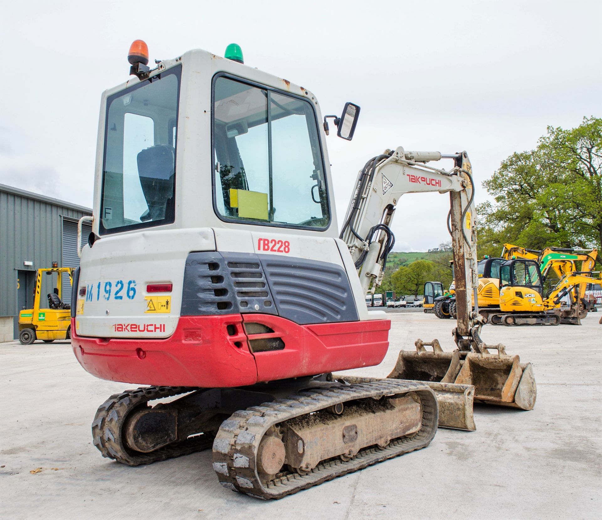 Takeuchi TB228 2.8 tonne rubber tracked mini excavator Year: 2015 S/N: 122804168 Recorded Hours: - Image 7 of 21
