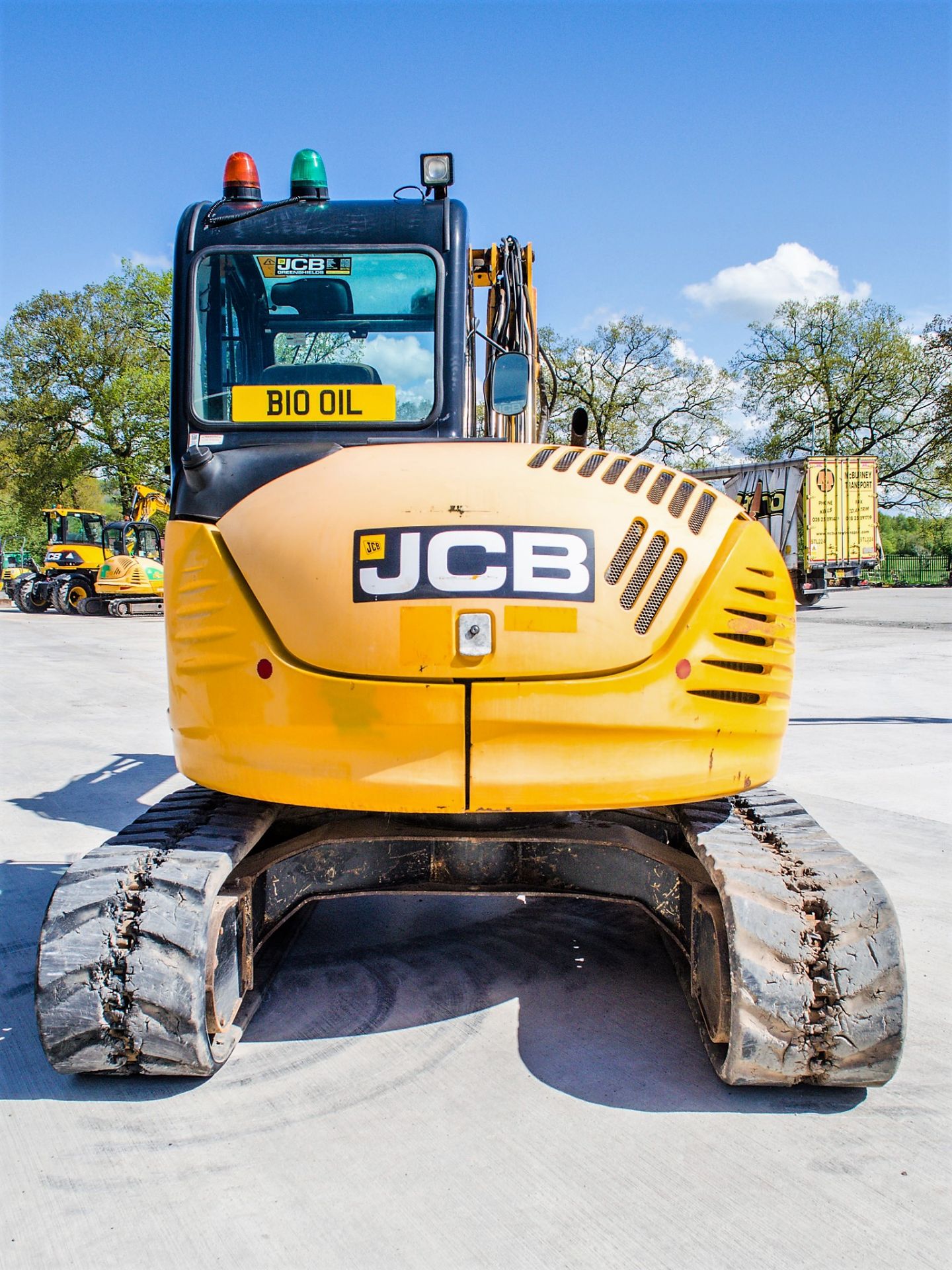 JCB 8085 Eco 8 tonne rubber tracked excavator Year: 2013 S/N: 1073098 Recorded Hours: 3492 blade, - Image 6 of 19