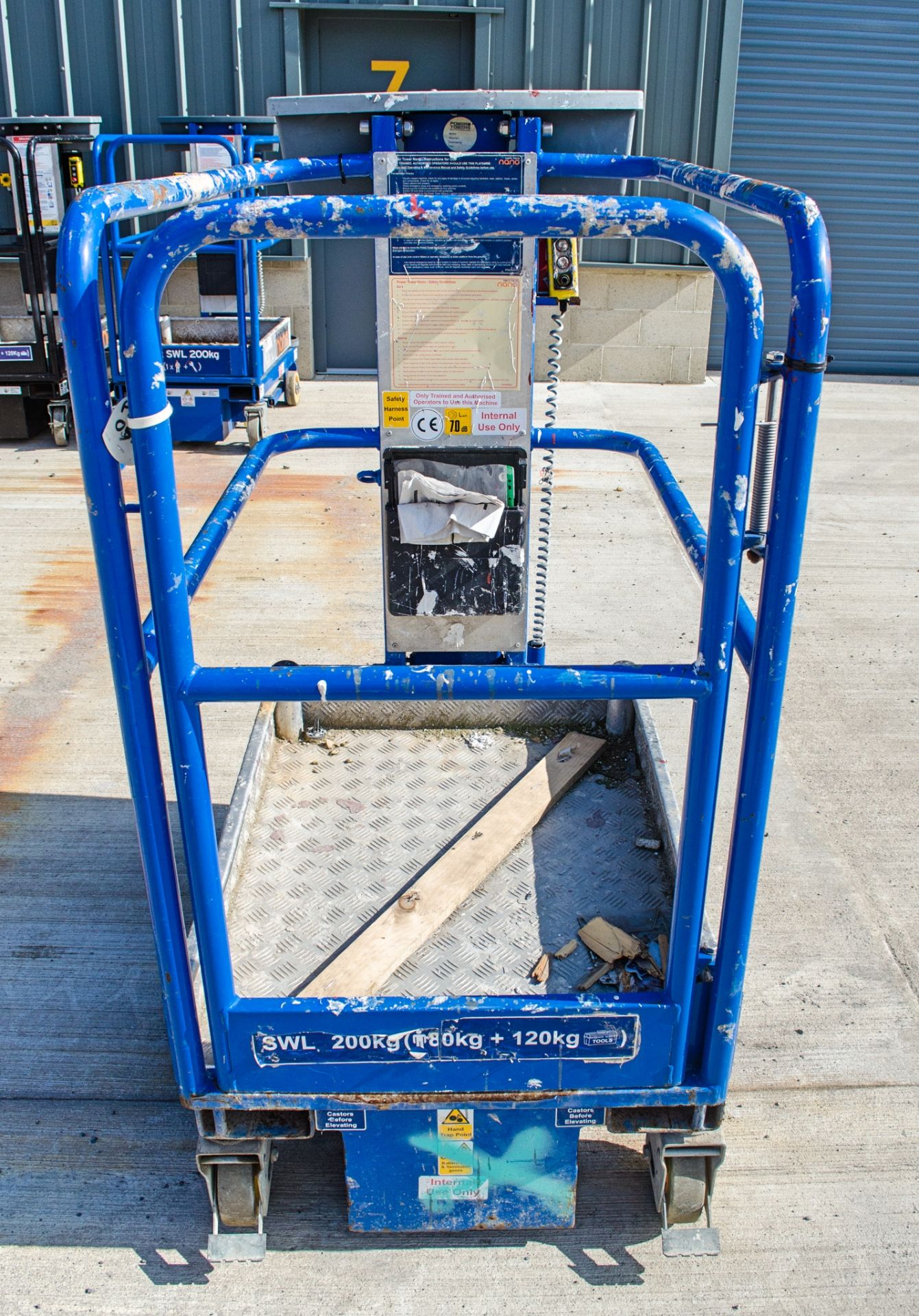 Power Tower Nano battery electric push around access platform PTN051 - Image 3 of 5