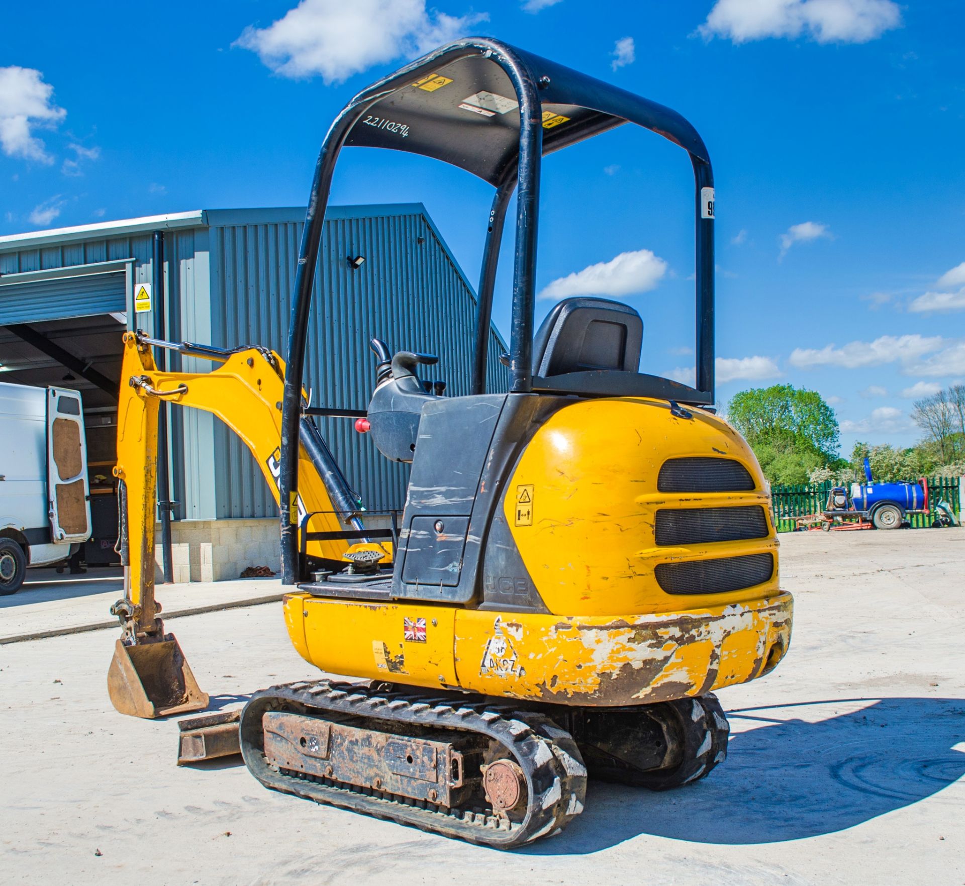 JCB 8014 CTS 1.5 tonne rubber tracked mini excavator Year: 2014 S/N: 2070457 Recorded Hours: 1943 - Image 3 of 18