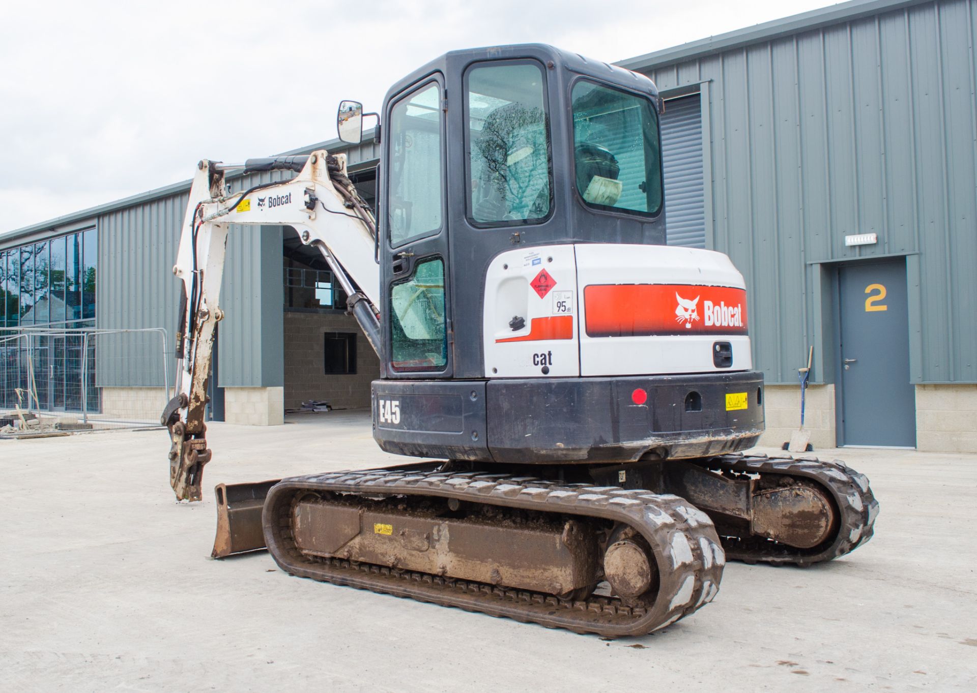 Bobcat E45 4.5 tonne rubber tracked excavator Year: 2013 S/N: 12753 Recorded Hours: 2909 blade, - Image 3 of 20
