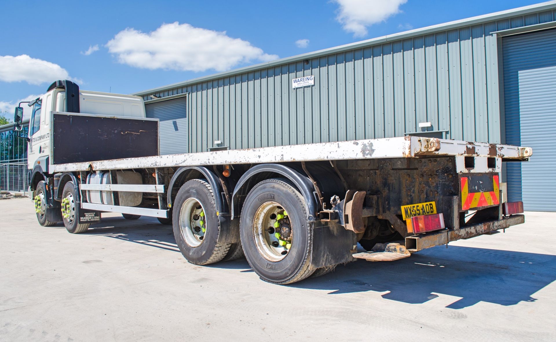 Foden 385 32 tonne 8 wheel flat bed lorry Registration Number: MX55 AOB Date of registration: 02/ - Image 3 of 17