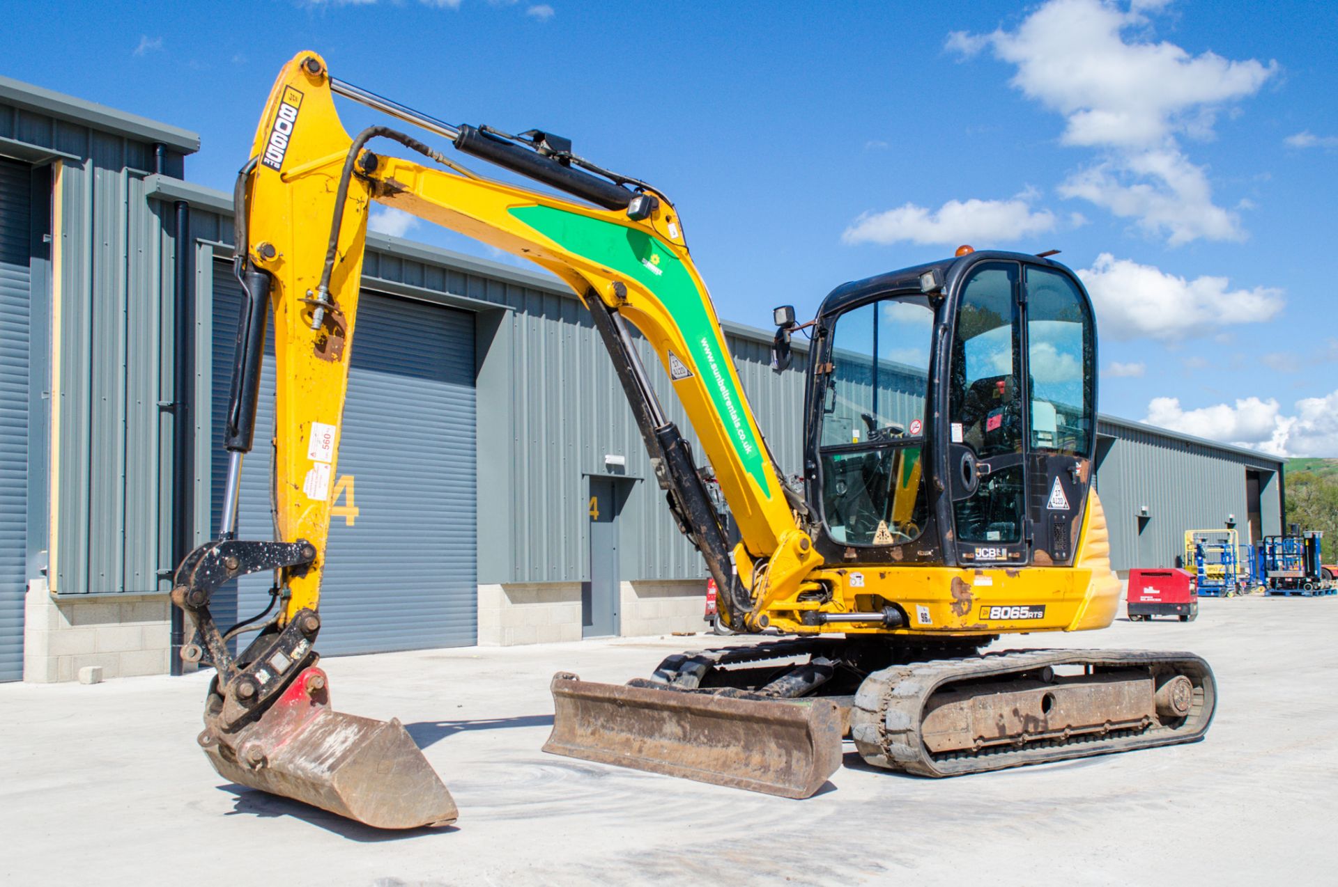 JCB 8065 RTS 6.5 tonne rubber tracked excavator Year: 2013 S/N: 1538590 Recorded Hours: 2556