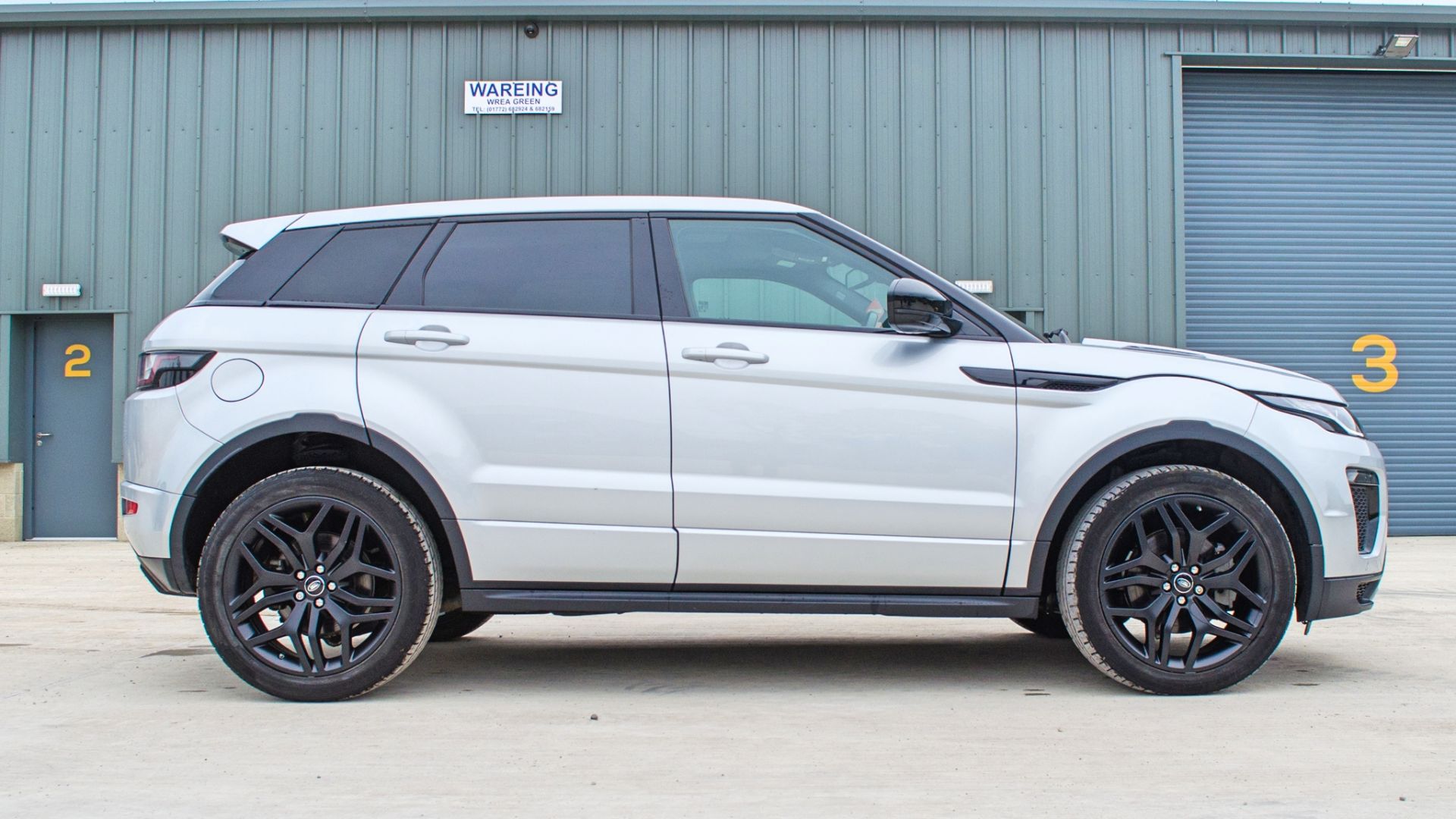 Range Rover Evoque HSE Dynamic 2.0 TD 4WD 5 door hatchback car Registration Number: YK18 FCR Date of - Image 8 of 31