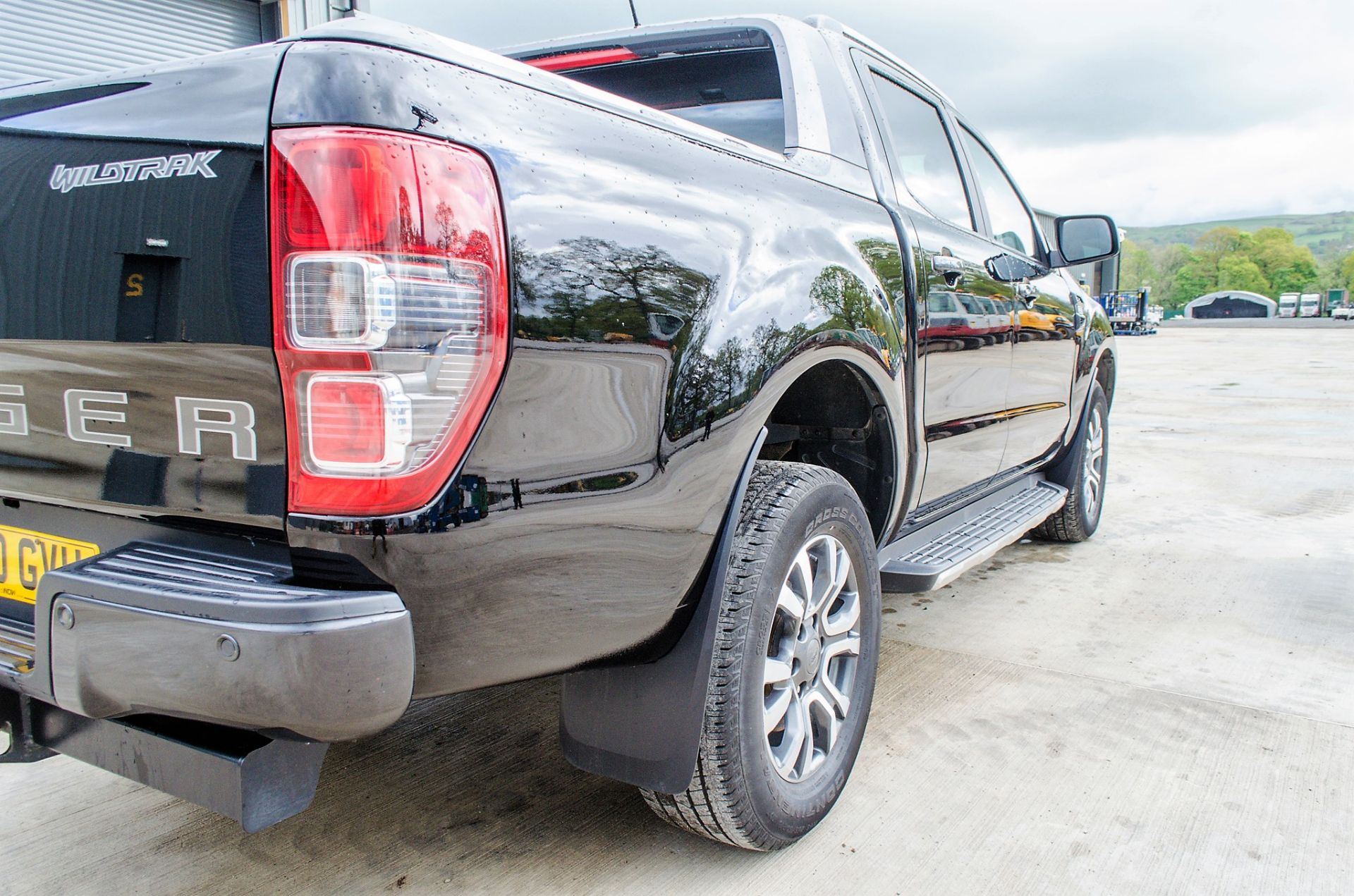 Ford Ranger Wildtrack 3.2 TDCi 4x4 pick up Registration Number: YP20 GVU Date of Registration: 01/ - Image 12 of 28