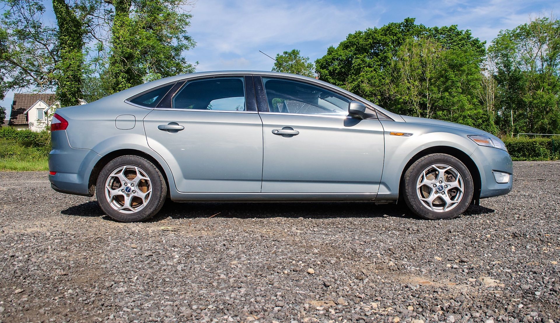 Ford Mondeo 2.0 TDCi Titanium 5 door saloon car Registration Number: EO10 NYW Date of - Image 8 of 29