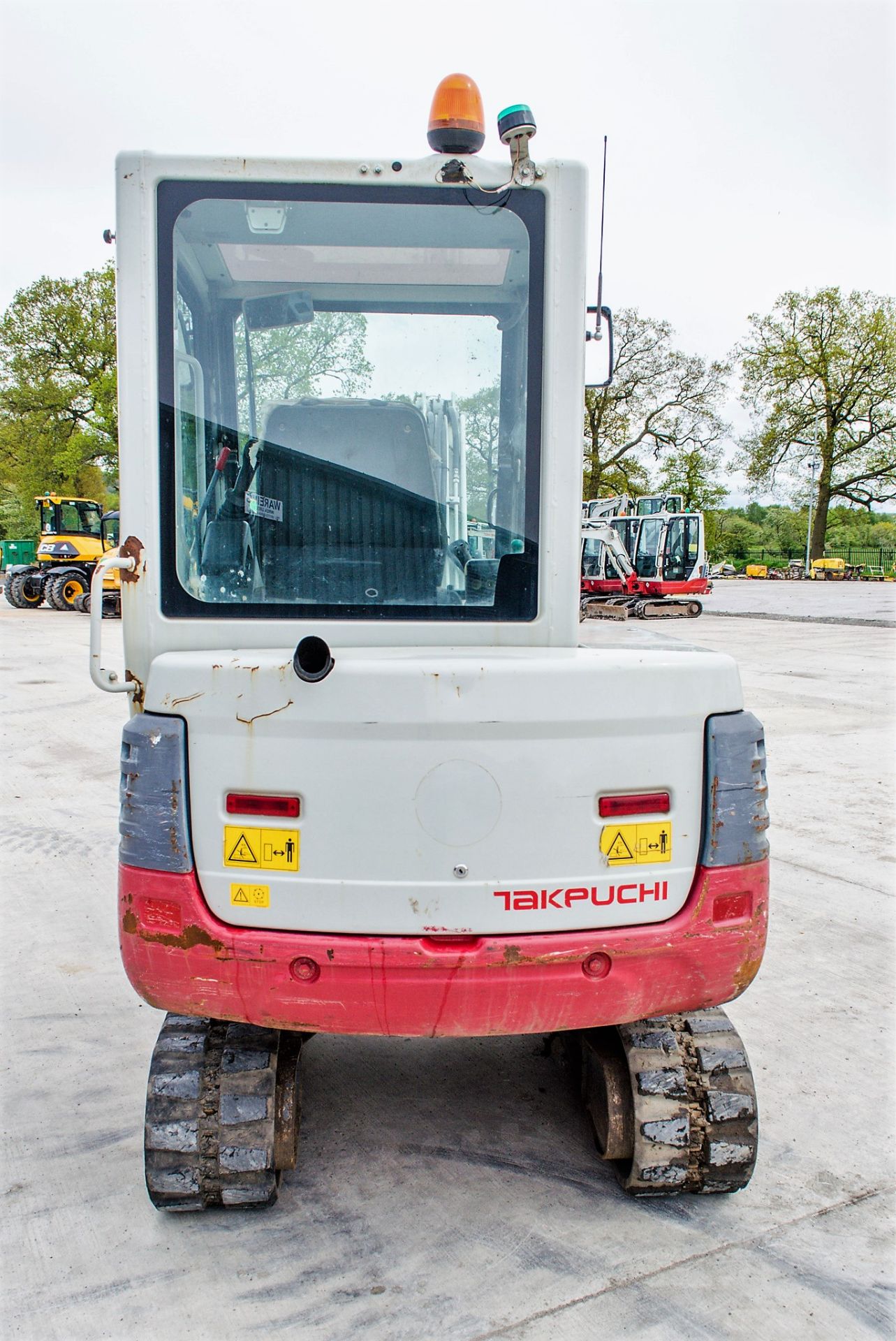Takeuchi TB228 2.8 tonne rubber tracked mini excavator Year: 2015 S/N: 122804283 Recorded Hours: Not - Image 9 of 22
