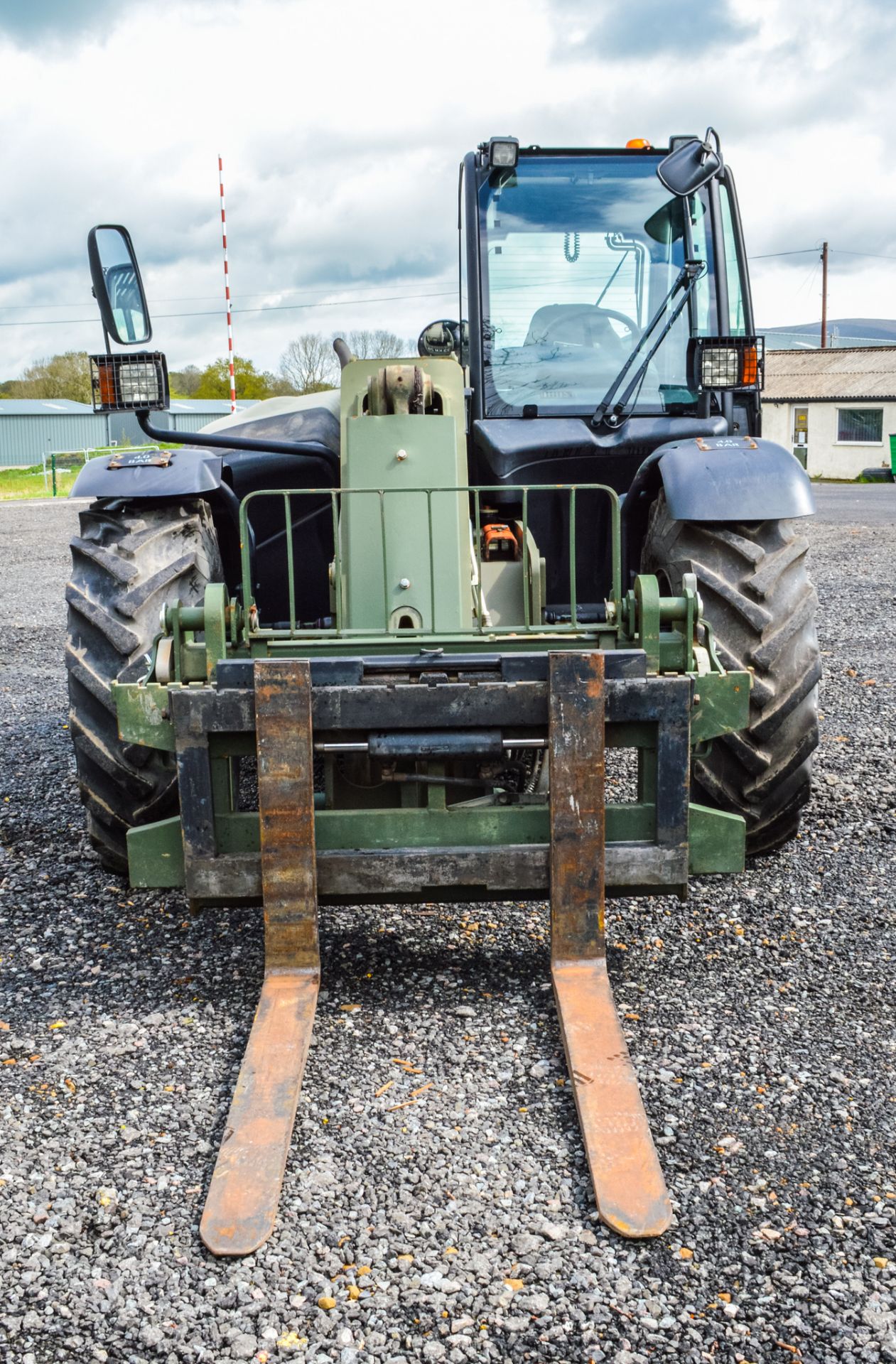 JCB 541-70 7 metre EX-MOD telescopic handler Year: 2007 S/N: 119942 Recorded Hours: 355 - Image 11 of 19