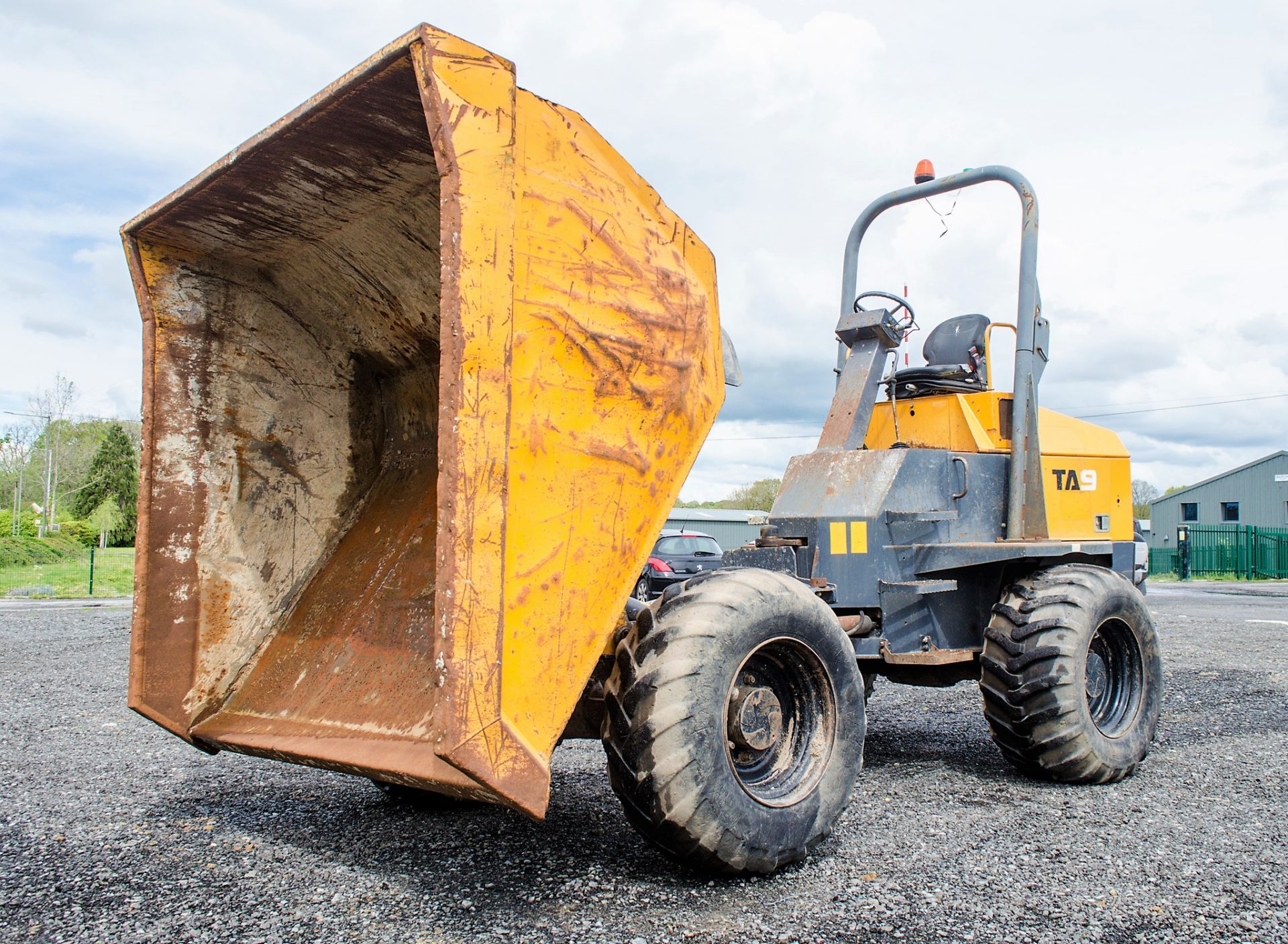 Terex TA9 9 tonne straight skip dumper Year: 2011 S/N: E36MV2560 Recorded Hours: 2103 D1444 - Image 12 of 23