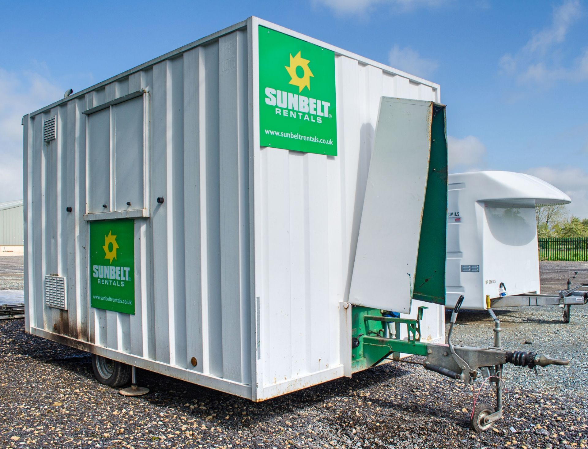 Groundhog 12 ft x 8 ft mobile welfare unit Comprising of: canteen area, toilet & generator room - Image 2 of 12