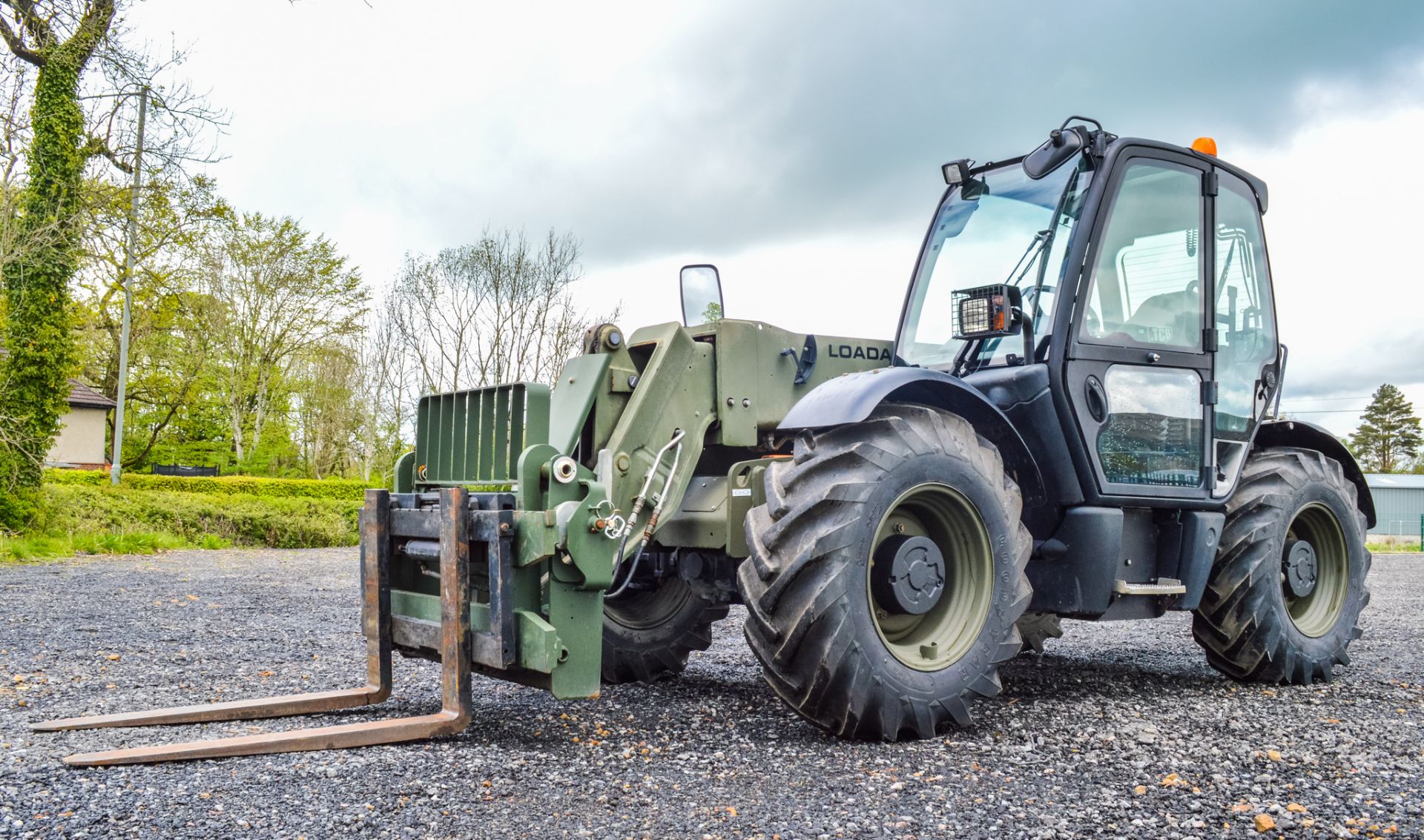 JCB 541-70 7 metre EX-MOD telescopic handler Year: 2007 S/N: 119942 Recorded Hours: 355