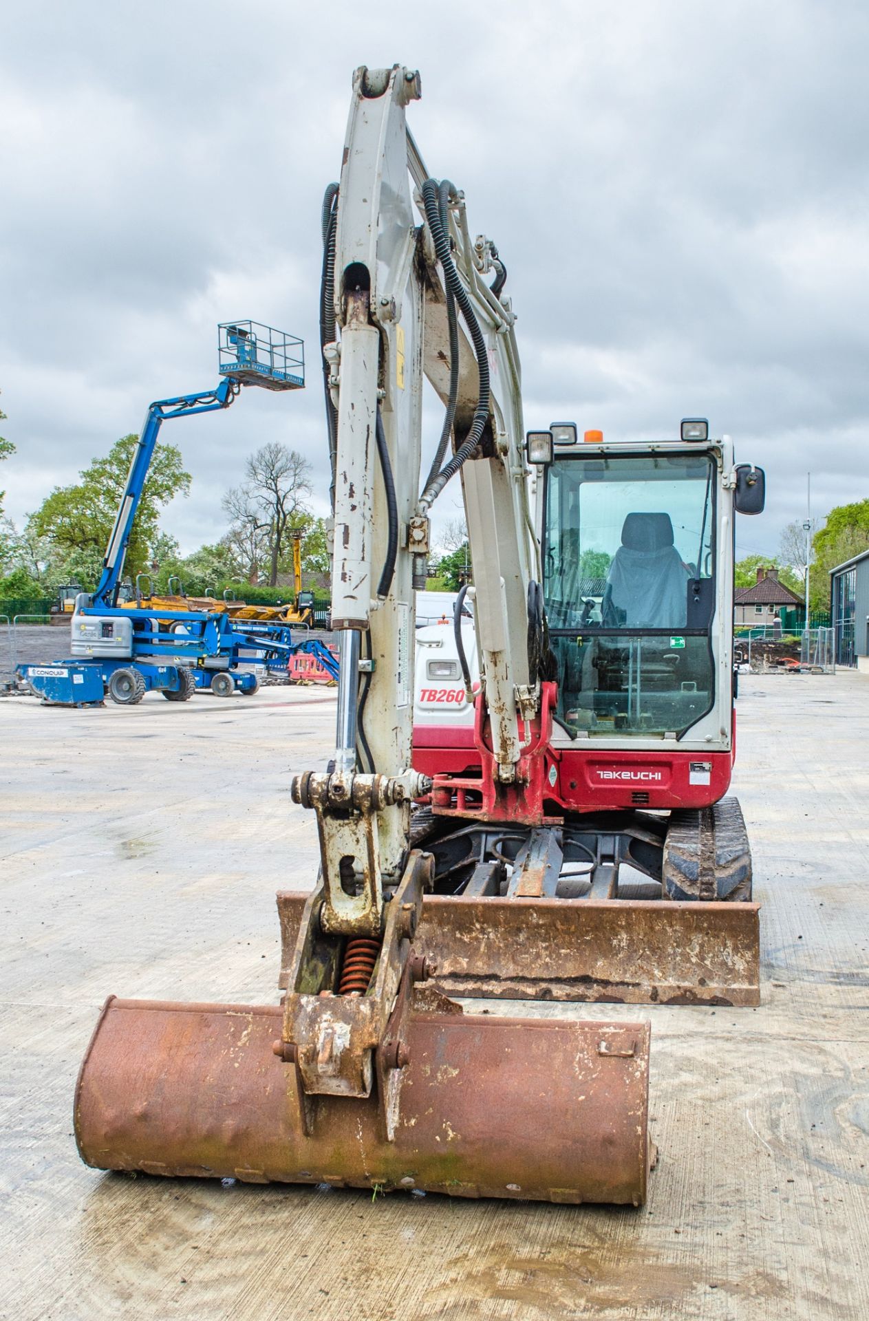 Takeuchi TB260 6 tonne rubber tracked excavator Year: 2014 S/N: 126000397 Recorded Hours: 3886 - Image 5 of 15