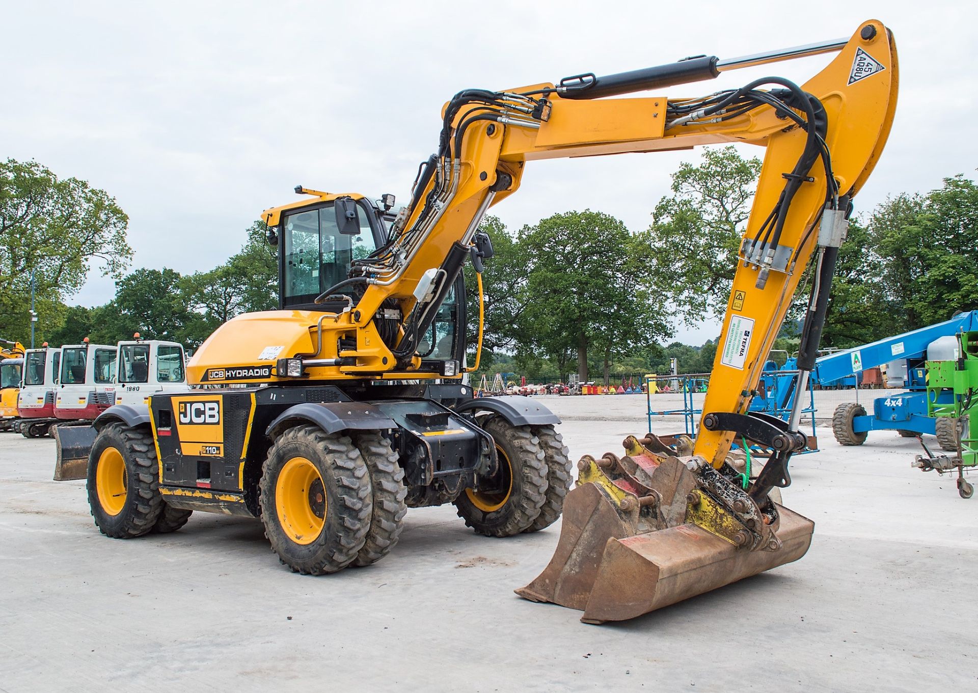 JCB Hydradig 110 W 11 tonne wheeled excavator Year: 2017  S/N: JCBW11CFCH2496178 Recorded Hours: - Image 2 of 28