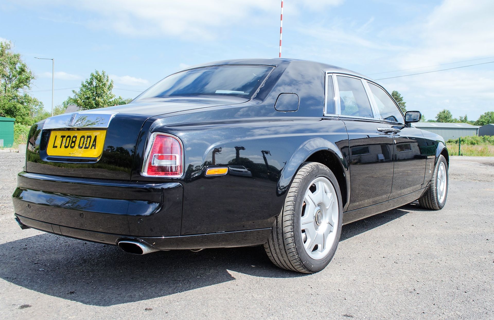 Rolls Royce Phantom VII 6.75 litre petrol 4 door saloon car  Reg No: LT 08 ODA Date of Registration: - Image 8 of 44