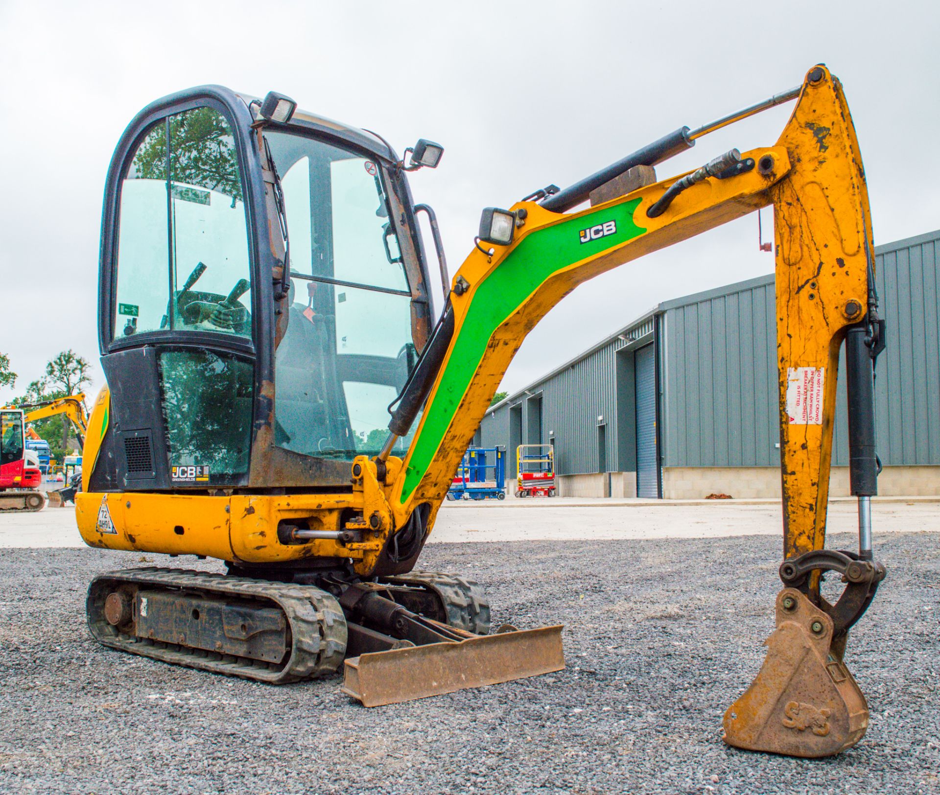 JCB 8016 1.6 tonne rubber tracked mini excavator Year: 2013 S/N: 2071396 Recorded Hours: 2331 blade, - Image 2 of 16