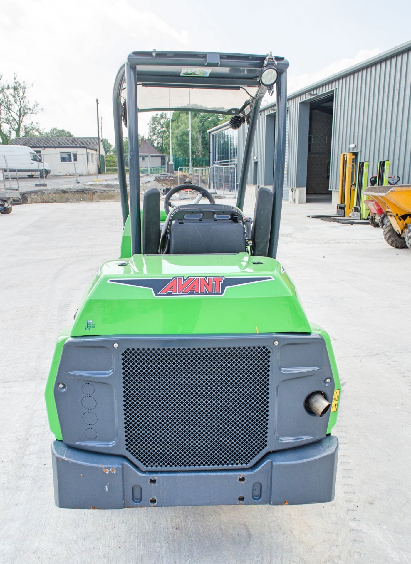 Avant 755i compact wheel loader Year: 2020 S/N: 100462 Recorded Hours: 174 - Image 6 of 19