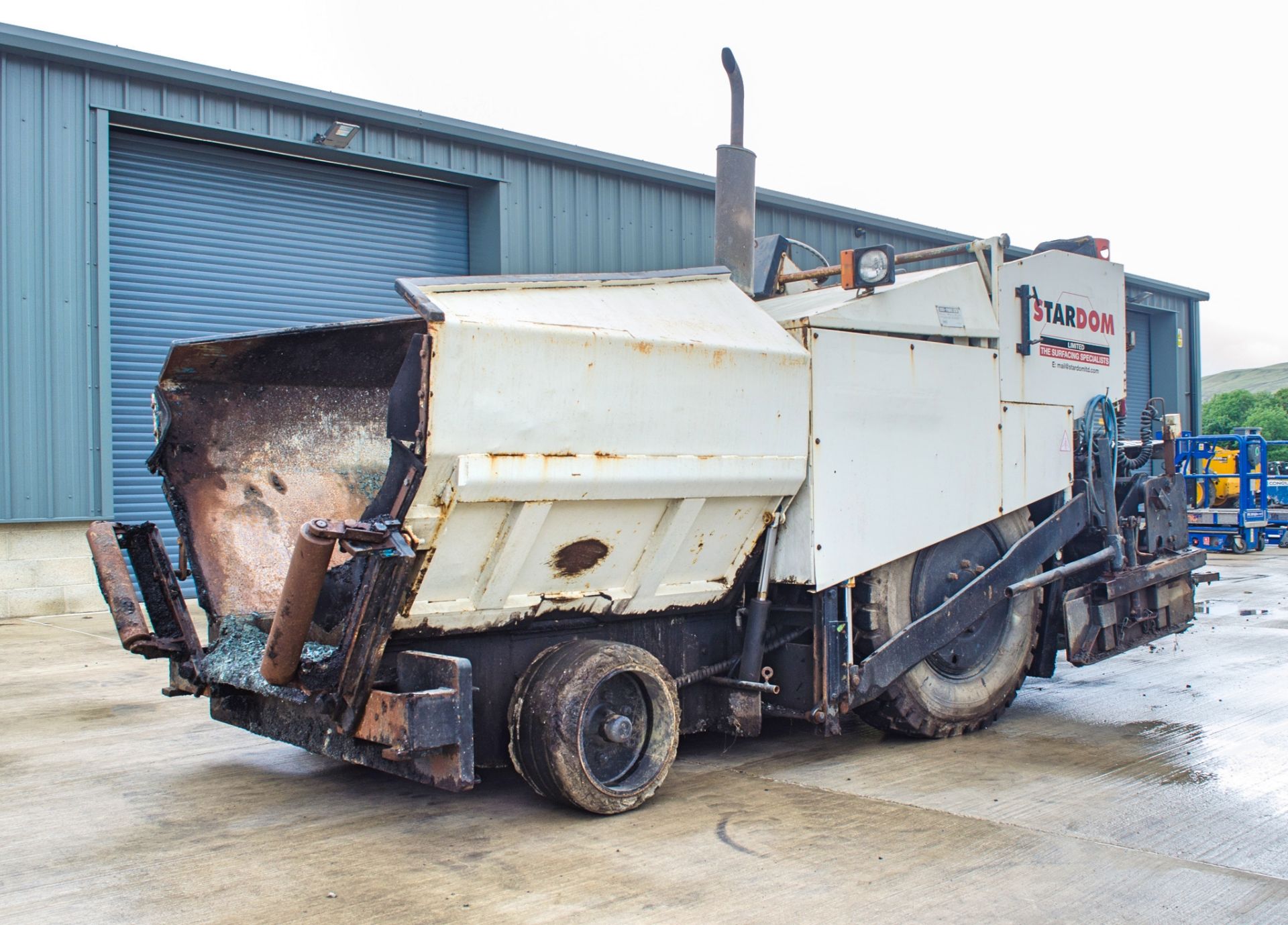 Uni Pave BG200 asphalt paver S/N: T03FA263