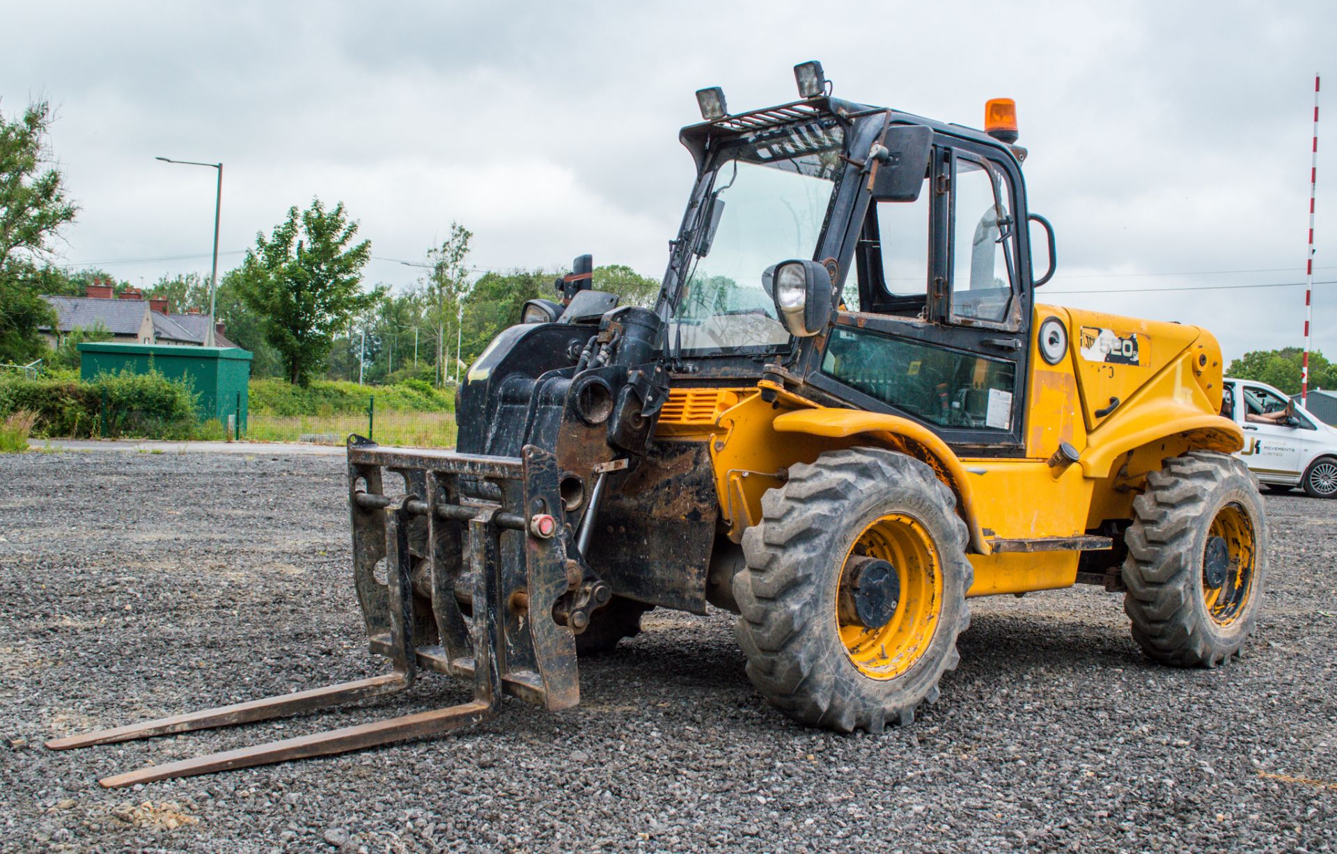 JCB 520-50 5 metre telescopic handler  Year: 2007  S/N: 1411347 Recorded Hours: 5518