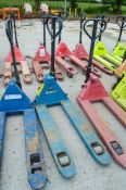 Hand hydraulic pallet truck