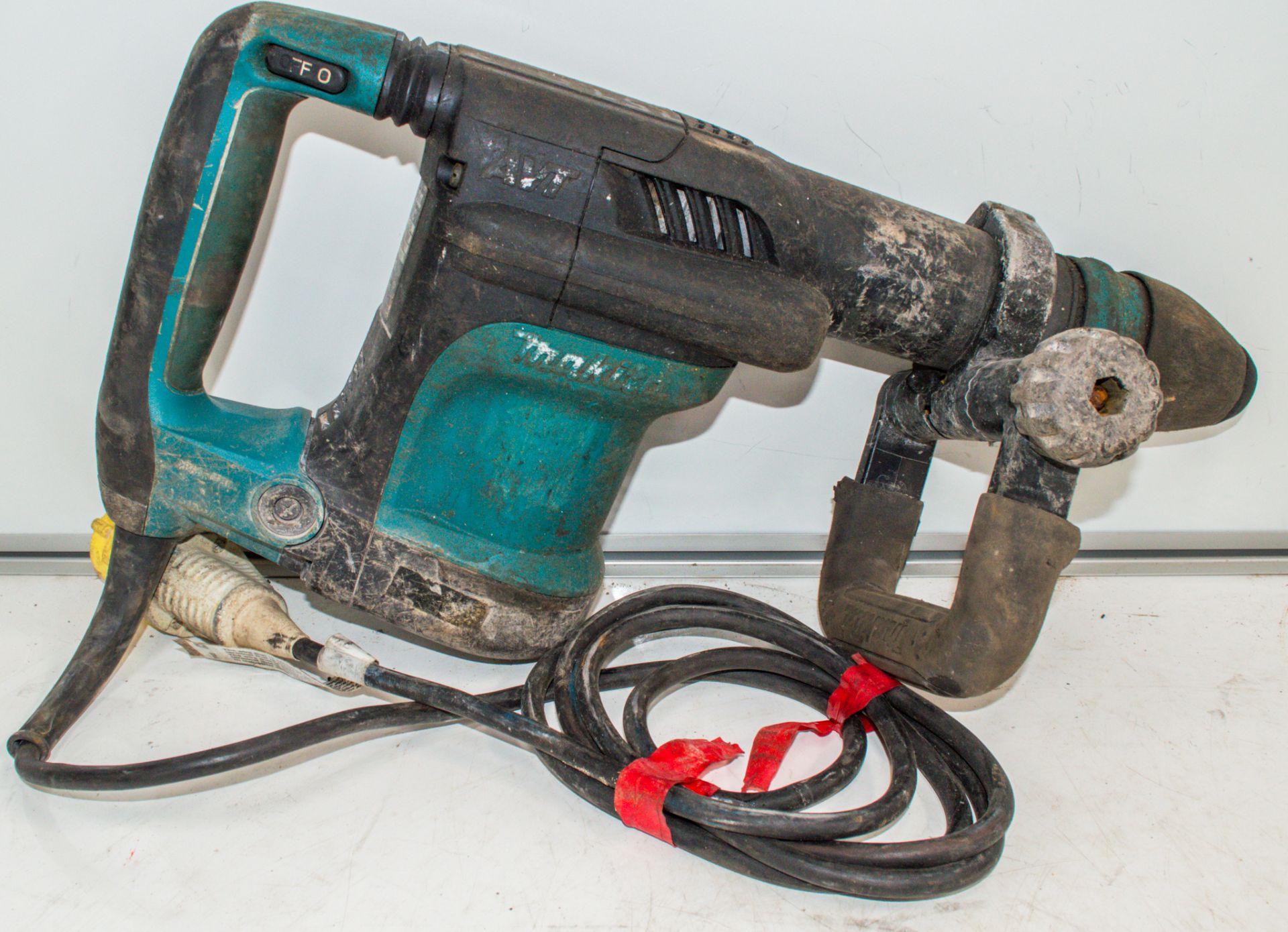 Makita HM0871C 110v SDS rotary hammer drill 1510-1725