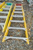 8 tread glass fibre framed step ladder LL-3001