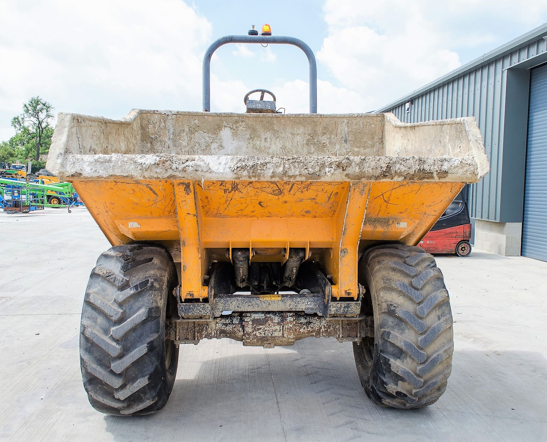 Terex TA9 9 tonne straight skip dumper Year: 2011 S/N: EB6MV2593 Recorded Hours: 3342 D1442 - Image 5 of 22