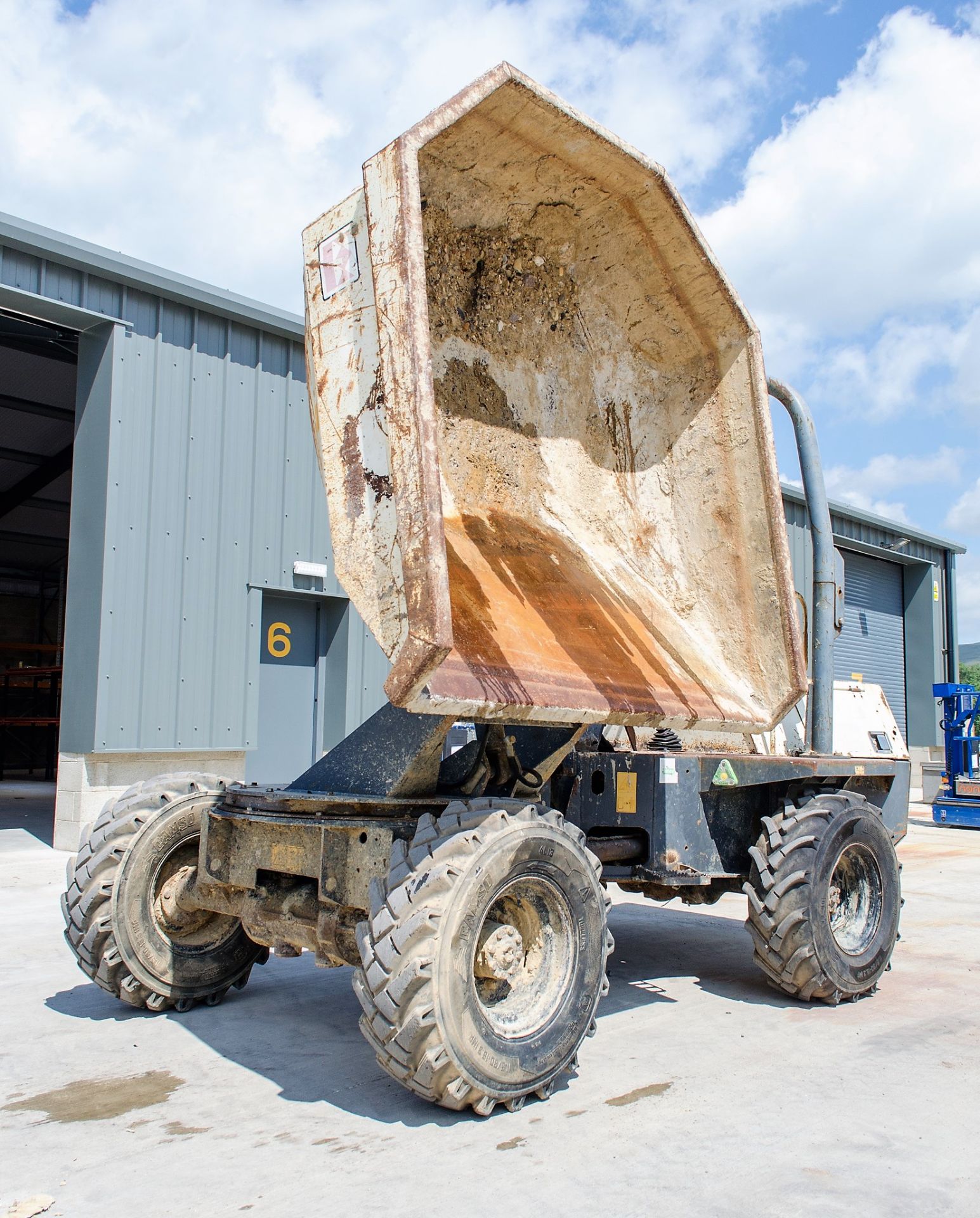 Benford Terex 3 tonne swivel skip dumper Year: 2006 S/N: E608FS371 Recorded Hours: 23 (Clock - Image 9 of 21